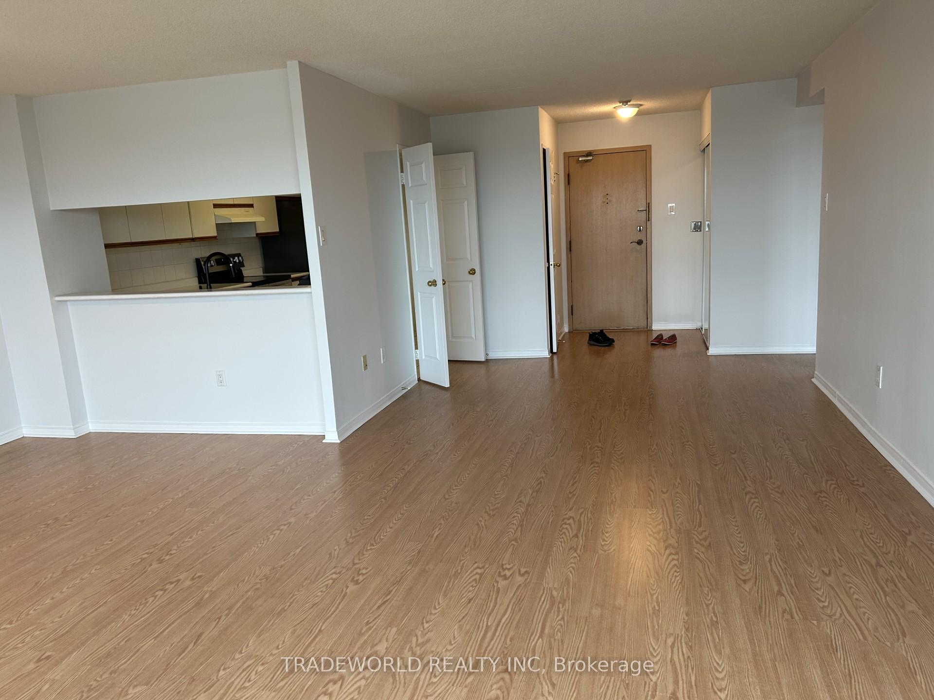 Photo 4 of Unit 1223, 7825 Bayview Avenue, Markham, Aileen-Willowbrook — HOMEH