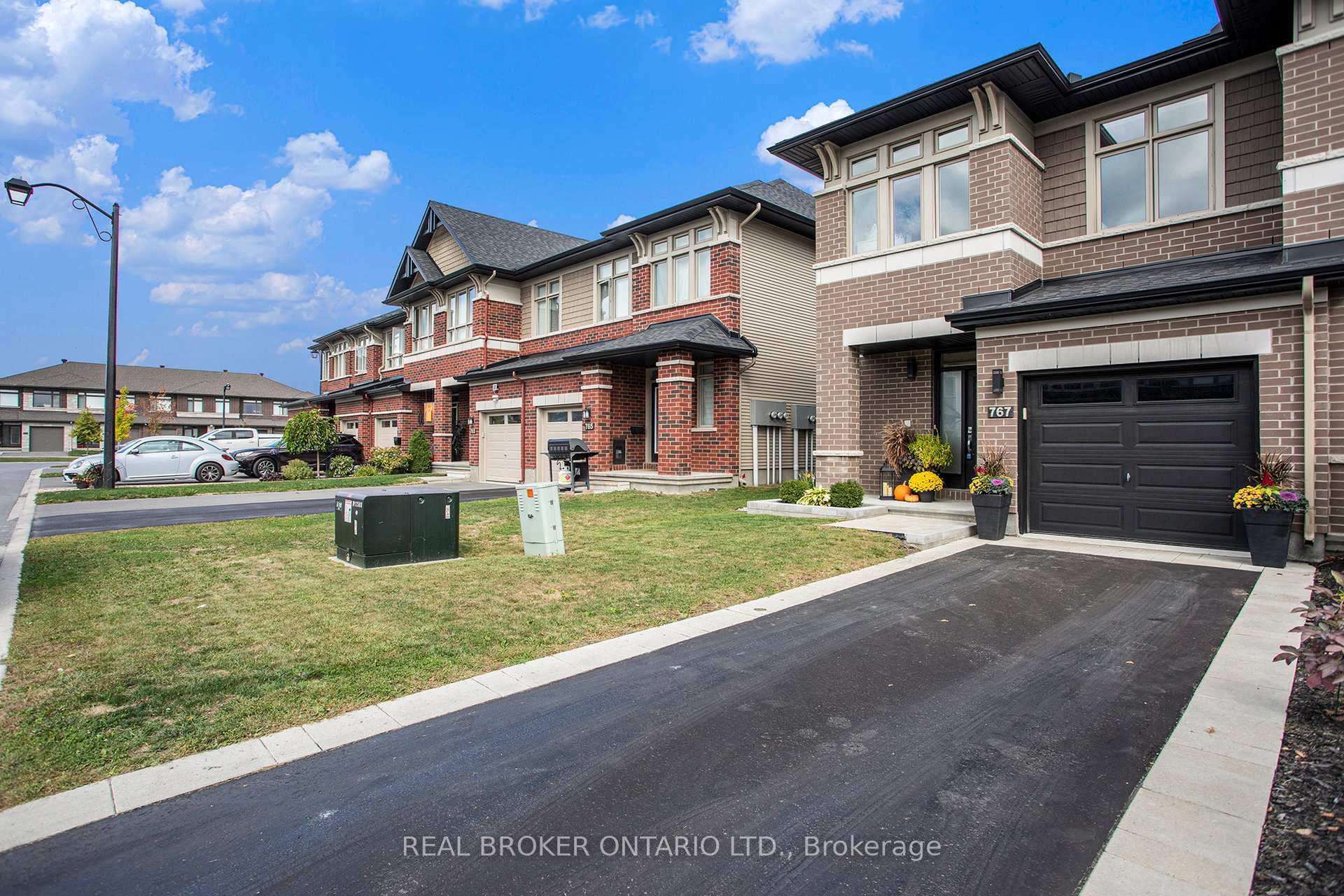 Photo 24 of 767 Cairn Crescent, Ottawa, Mer Bleue/Bradley Estates/Anderson Park — HOMEH