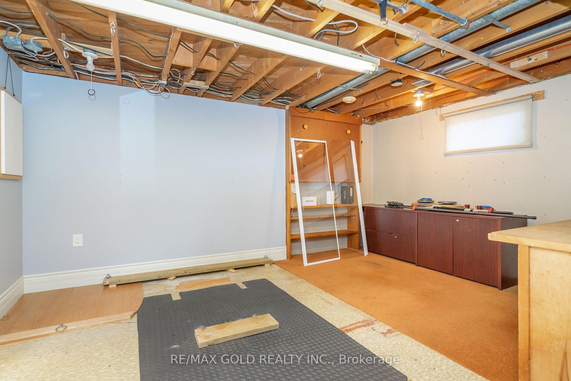 Photo 28 of 43 Alexandria Crescent, Brampton, Avondale — HOMEH