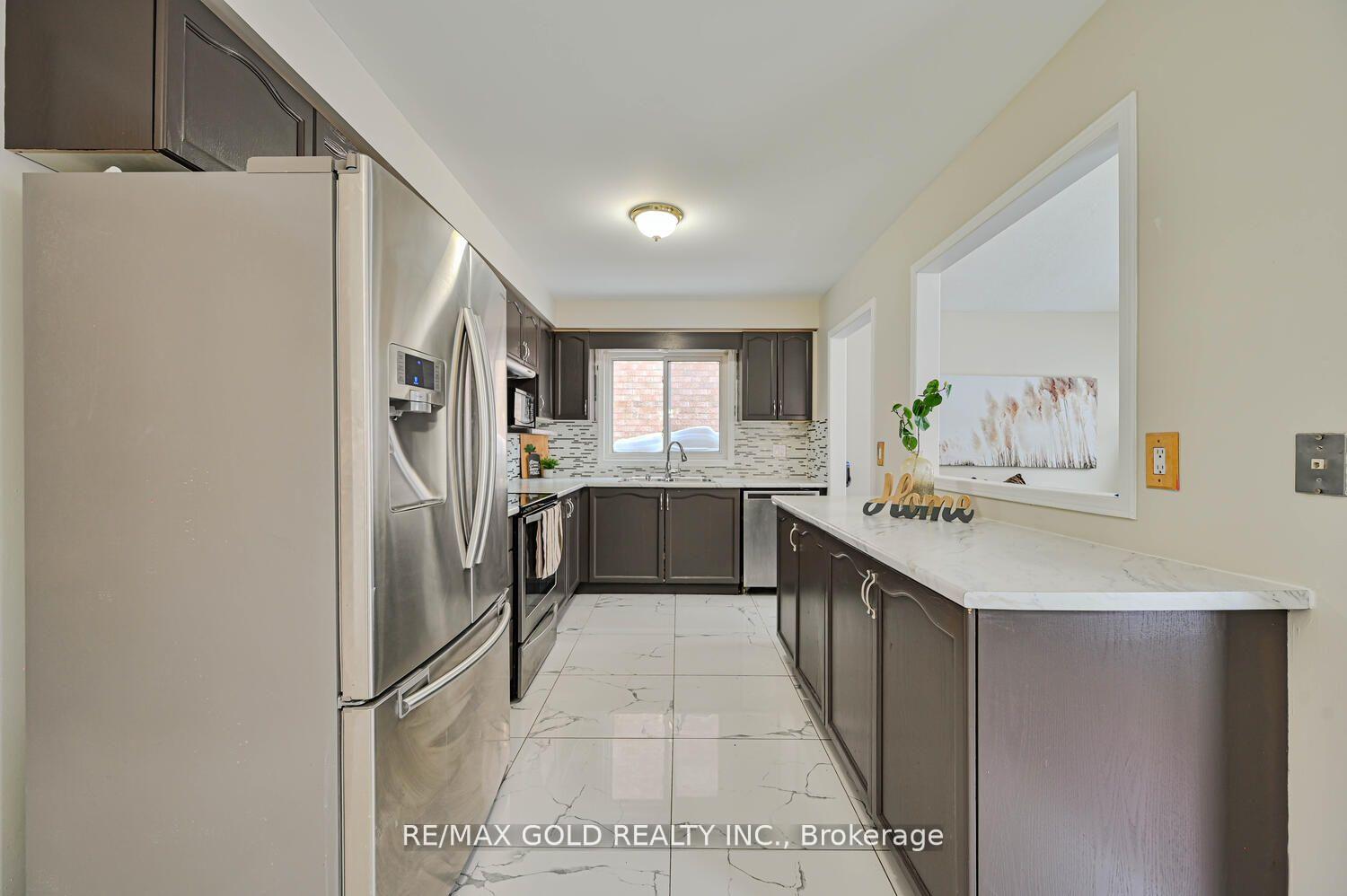 Photo 13 of 27 Buttercup Lane, Brampton, Sandringham-Wellington — HOMEH