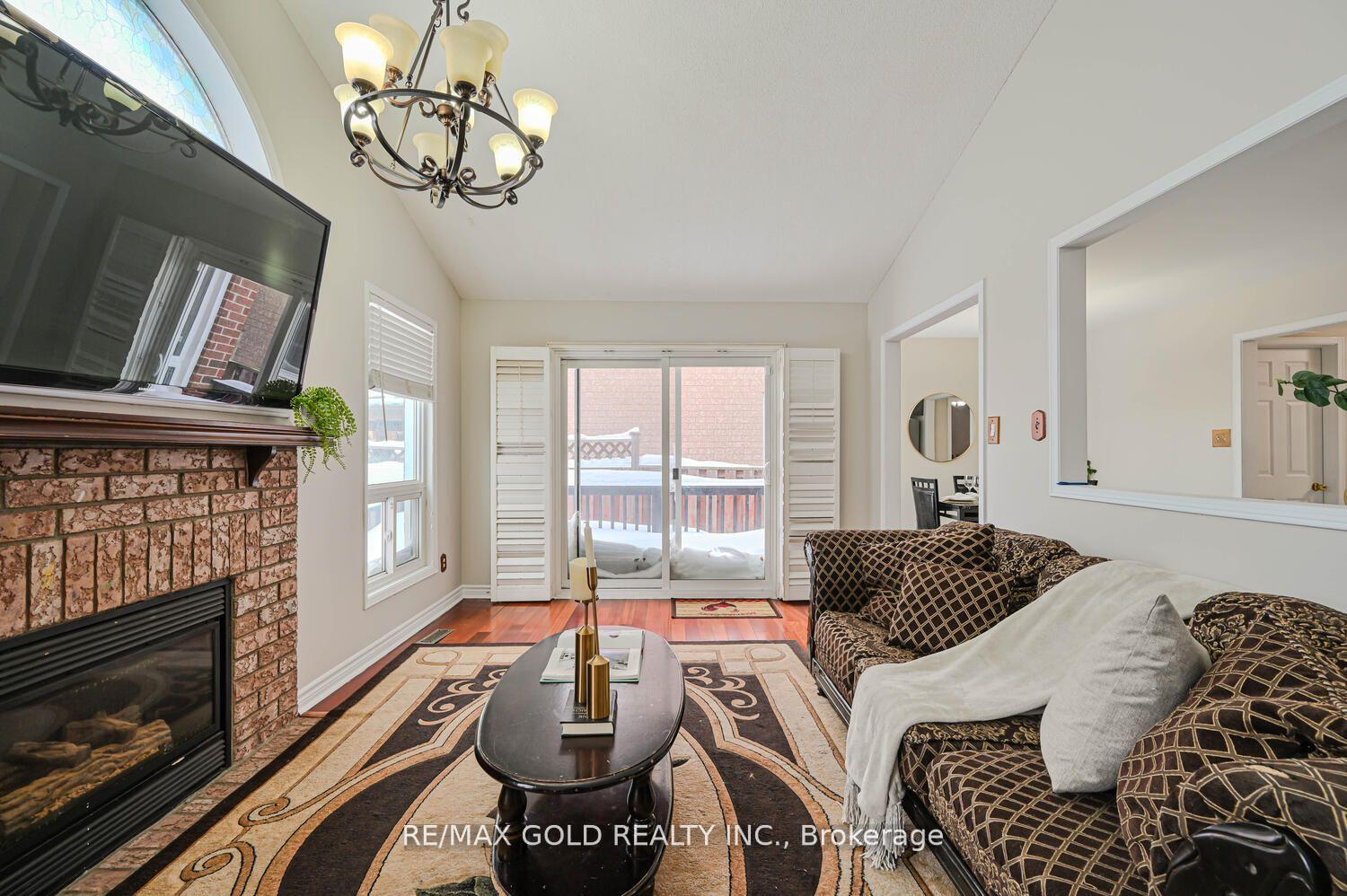 Photo 21 of 27 Buttercup Lane, Brampton, Sandringham-Wellington — HOMEH
