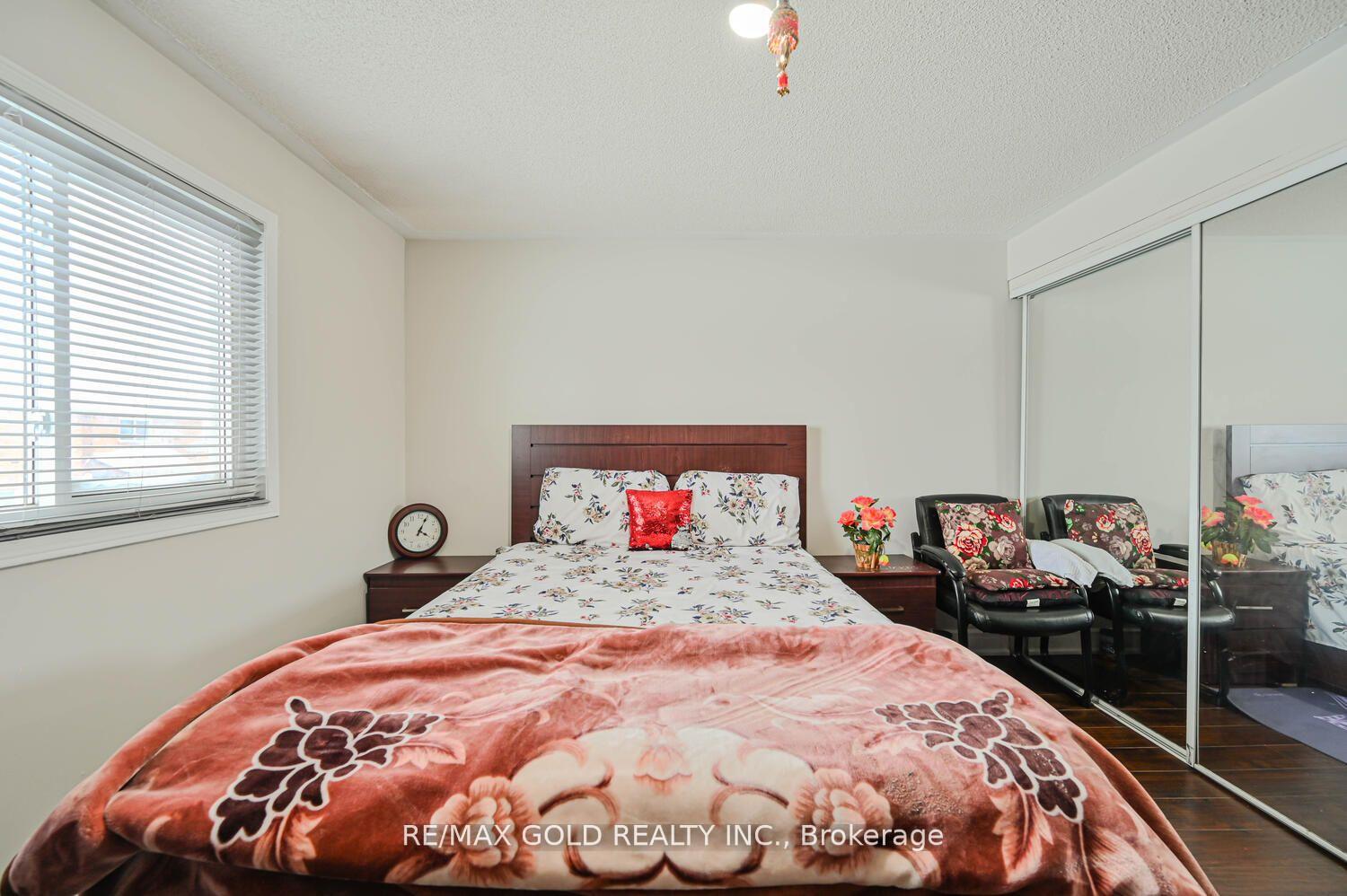 Photo 36 of 27 Buttercup Lane, Brampton, Sandringham-Wellington — HOMEH