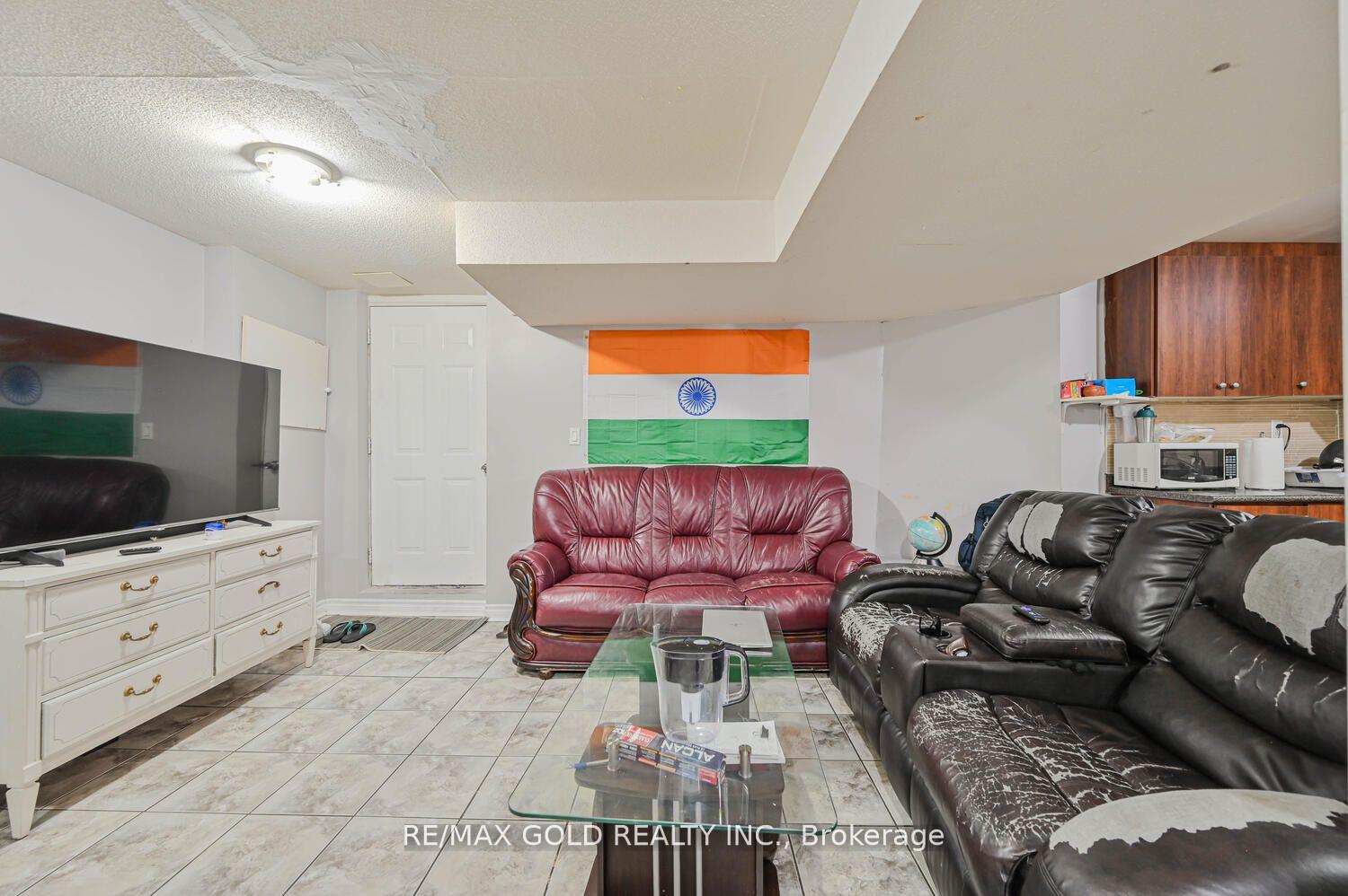 Photo 37 of 27 Buttercup Lane, Brampton, Sandringham-Wellington — HOMEH