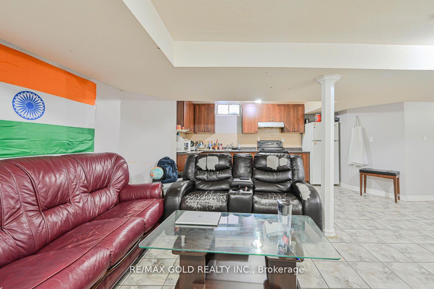 Photo 38 of 27 Buttercup Lane, Brampton, Sandringham-Wellington — HOMEH