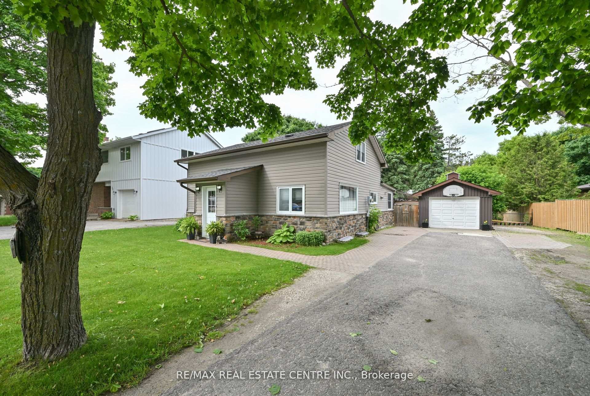 Photo 2 of 163 Daniel Street, Erin — HOMEH