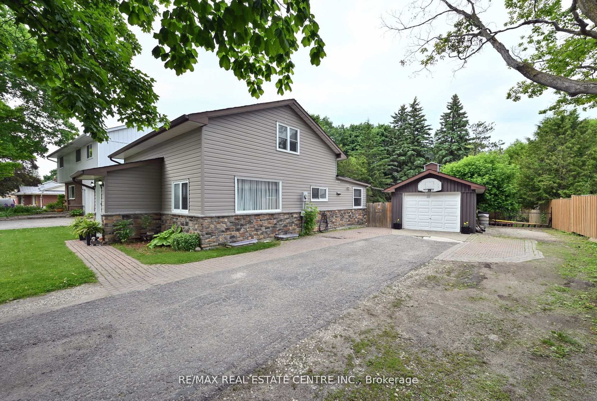 Photo 4 of 163 Daniel Street, Erin — HOMEH