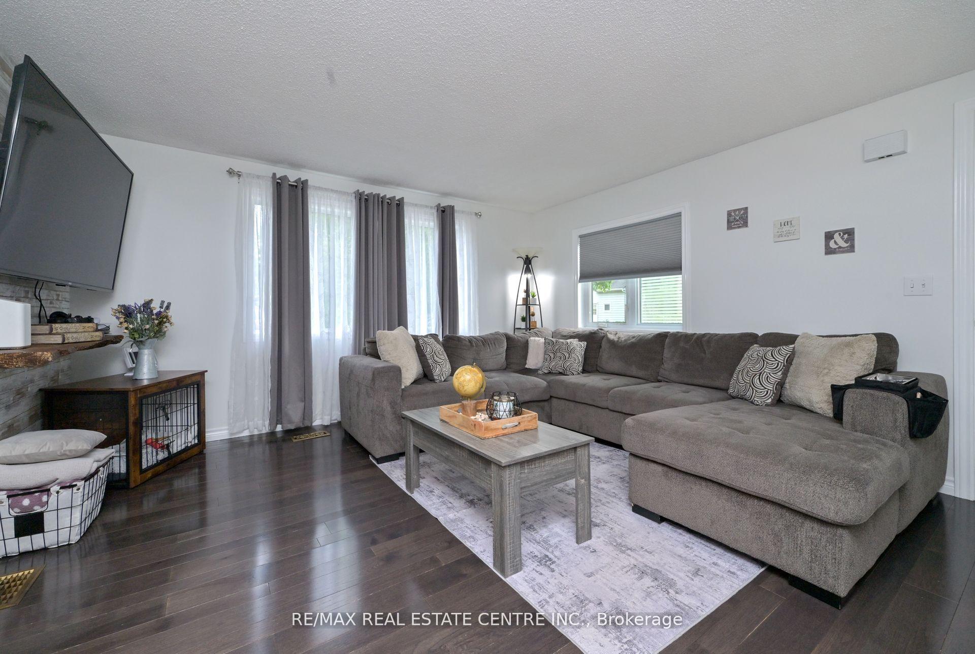 Photo 15 of 163 Daniel Street, Erin — HOMEH
