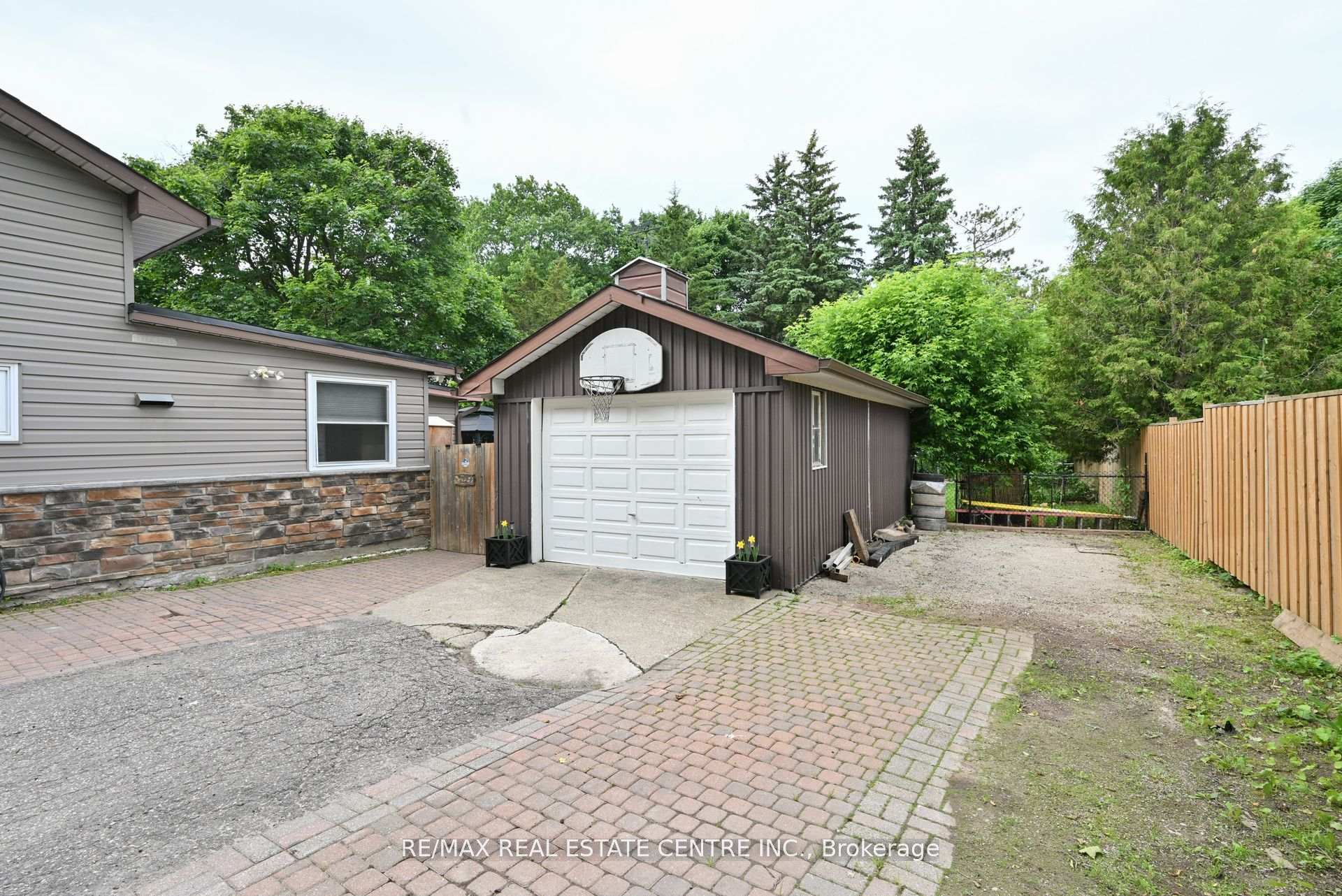 Photo 36 of 163 Daniel Street, Erin — HOMEH