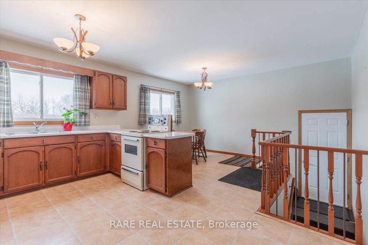 Photo 8 of 4268 Holler Road, Springwater, Rural Springwater — HOMEH