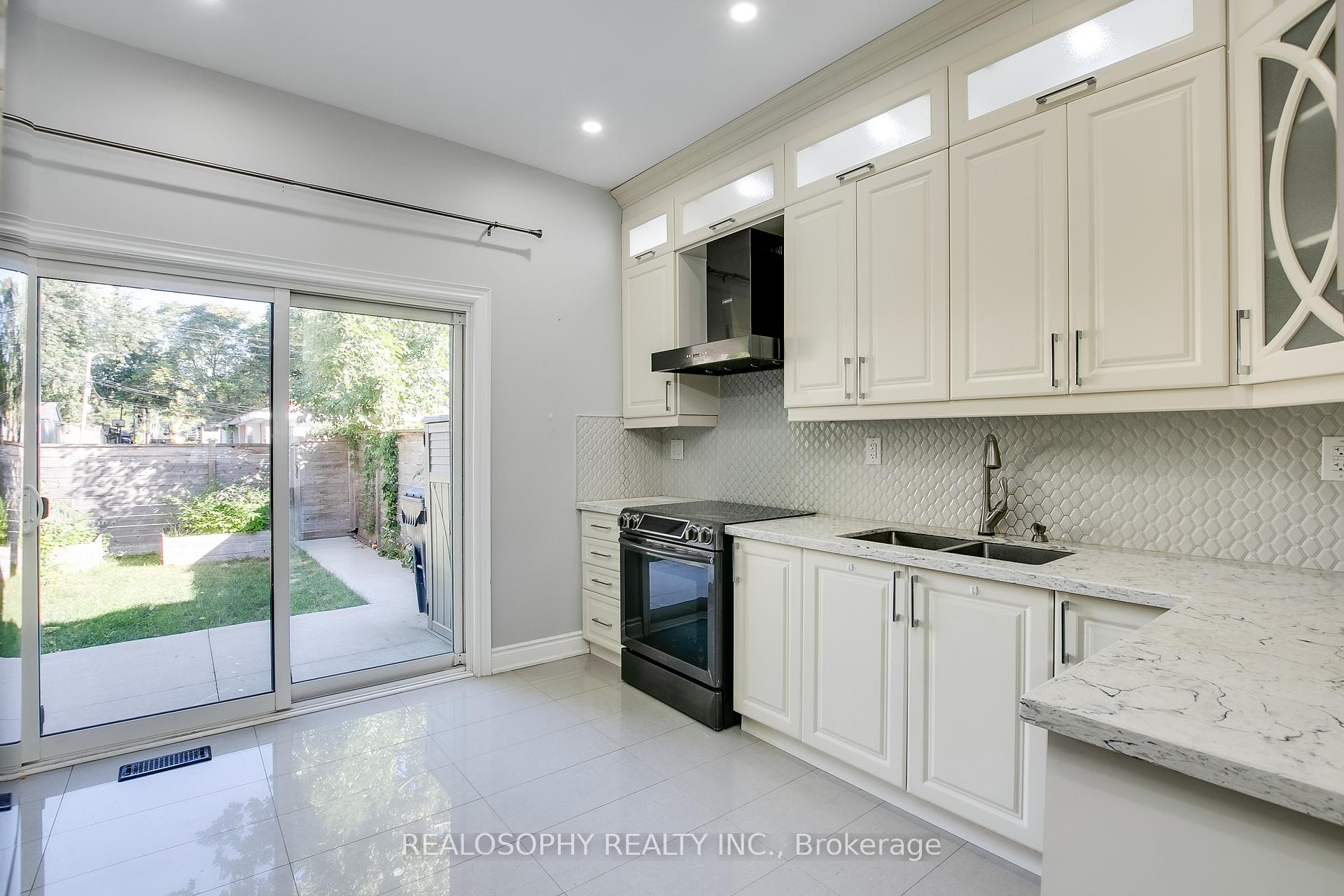 Photo 6 of 584 Eastern Avenue, Toronto, South Riverdale — HOMEH