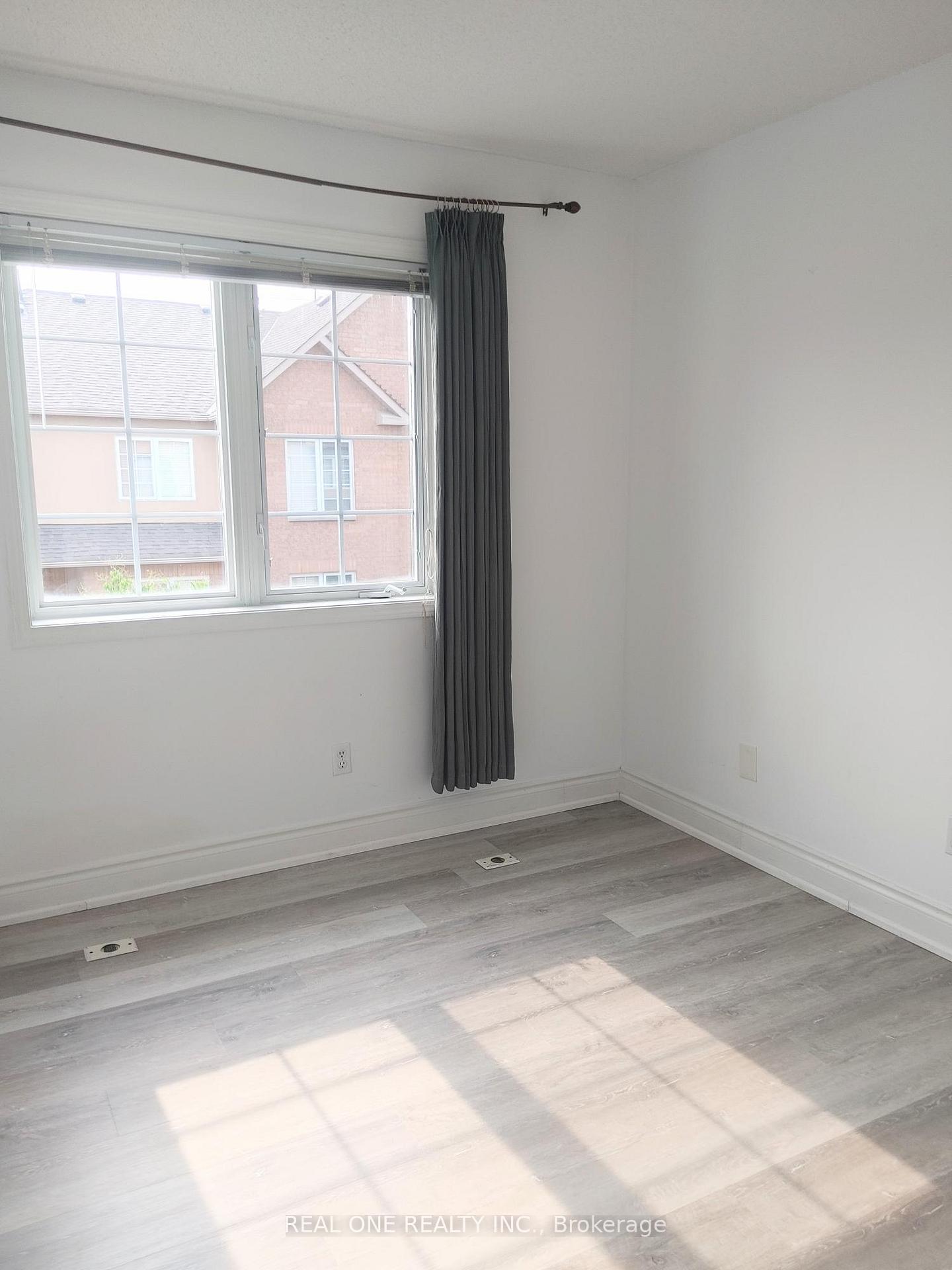 Photo 13 of Unit 13A, 12 St Moritz Way, Markham, Unionville — HOMEH