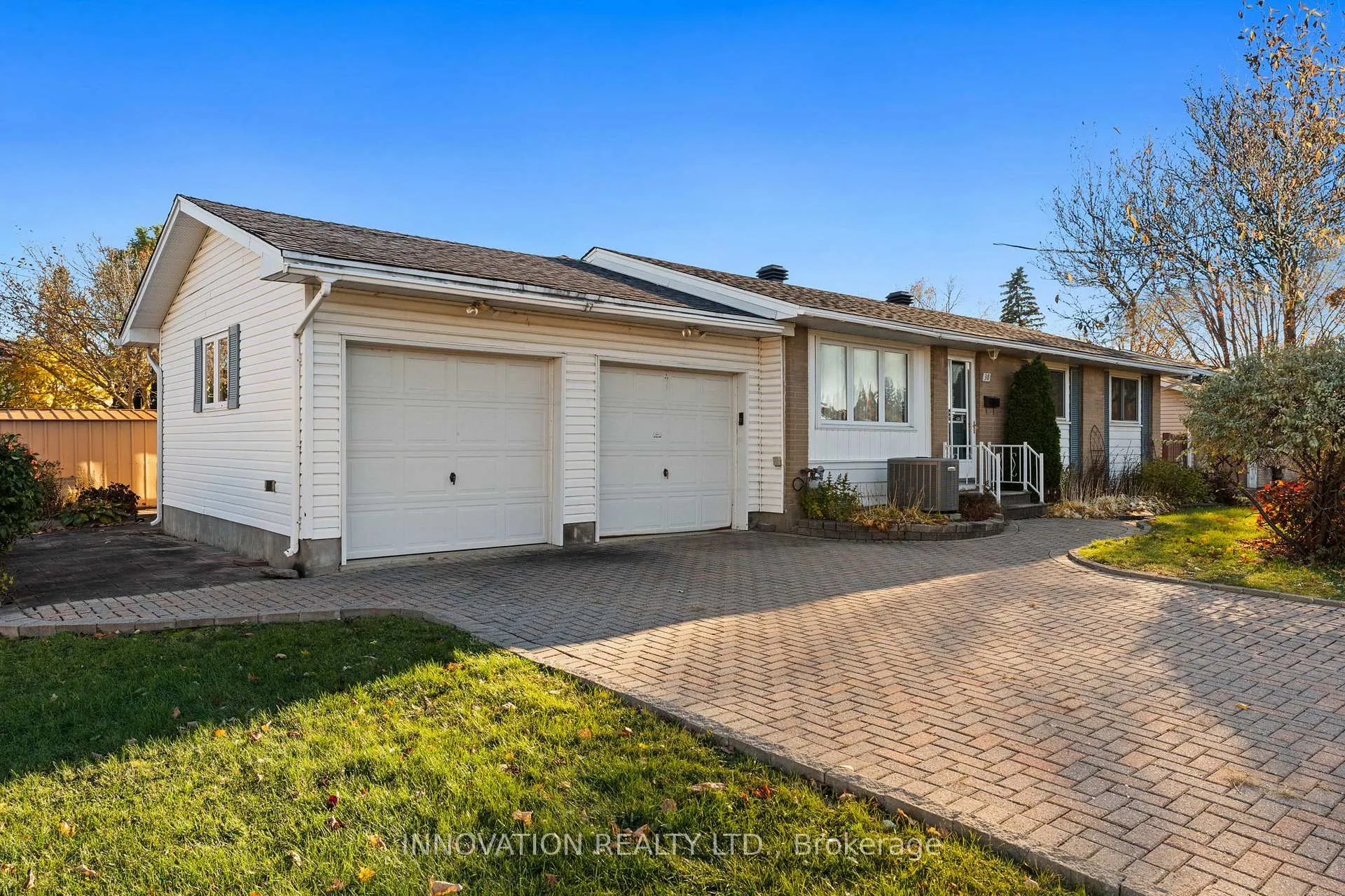 Photo 3 of 30 Oakview Avenue, Ottawa, Meadowlands/Crestview — HOMEH