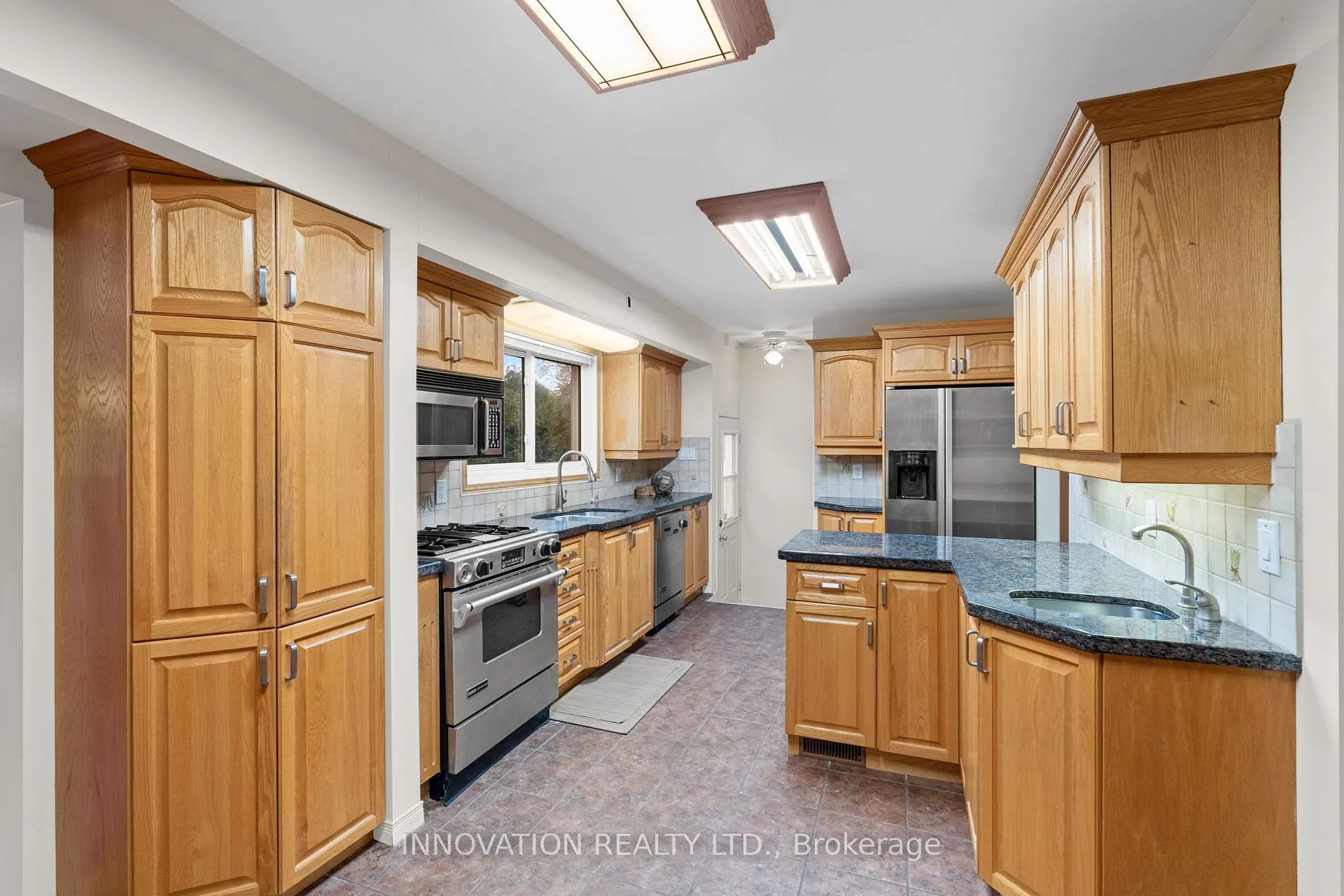 Photo 10 of 30 Oakview Avenue, Ottawa, Meadowlands/Crestview — HOMEH