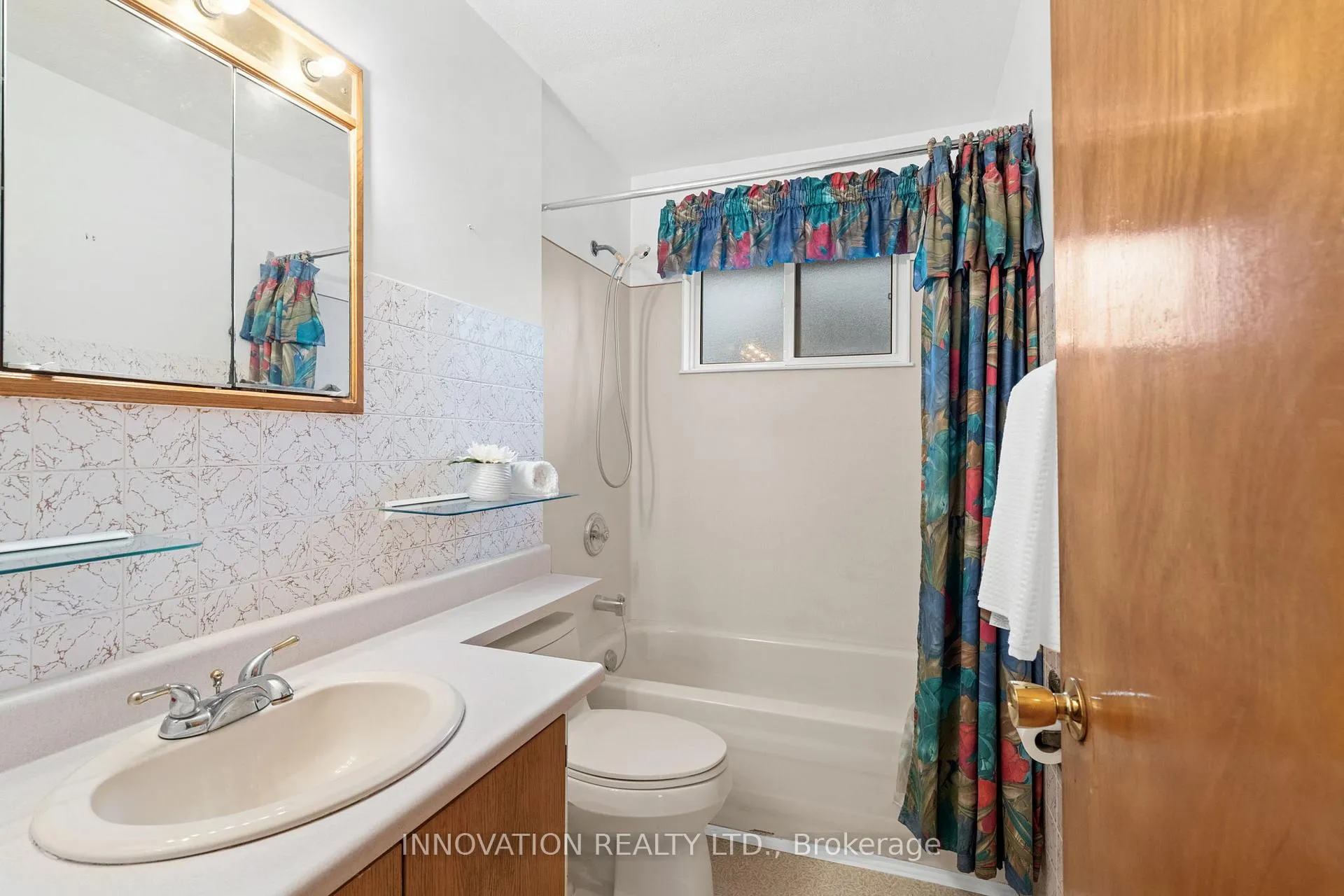 Photo 32 of 30 Oakview Avenue, Ottawa, Meadowlands/Crestview — HOMEH