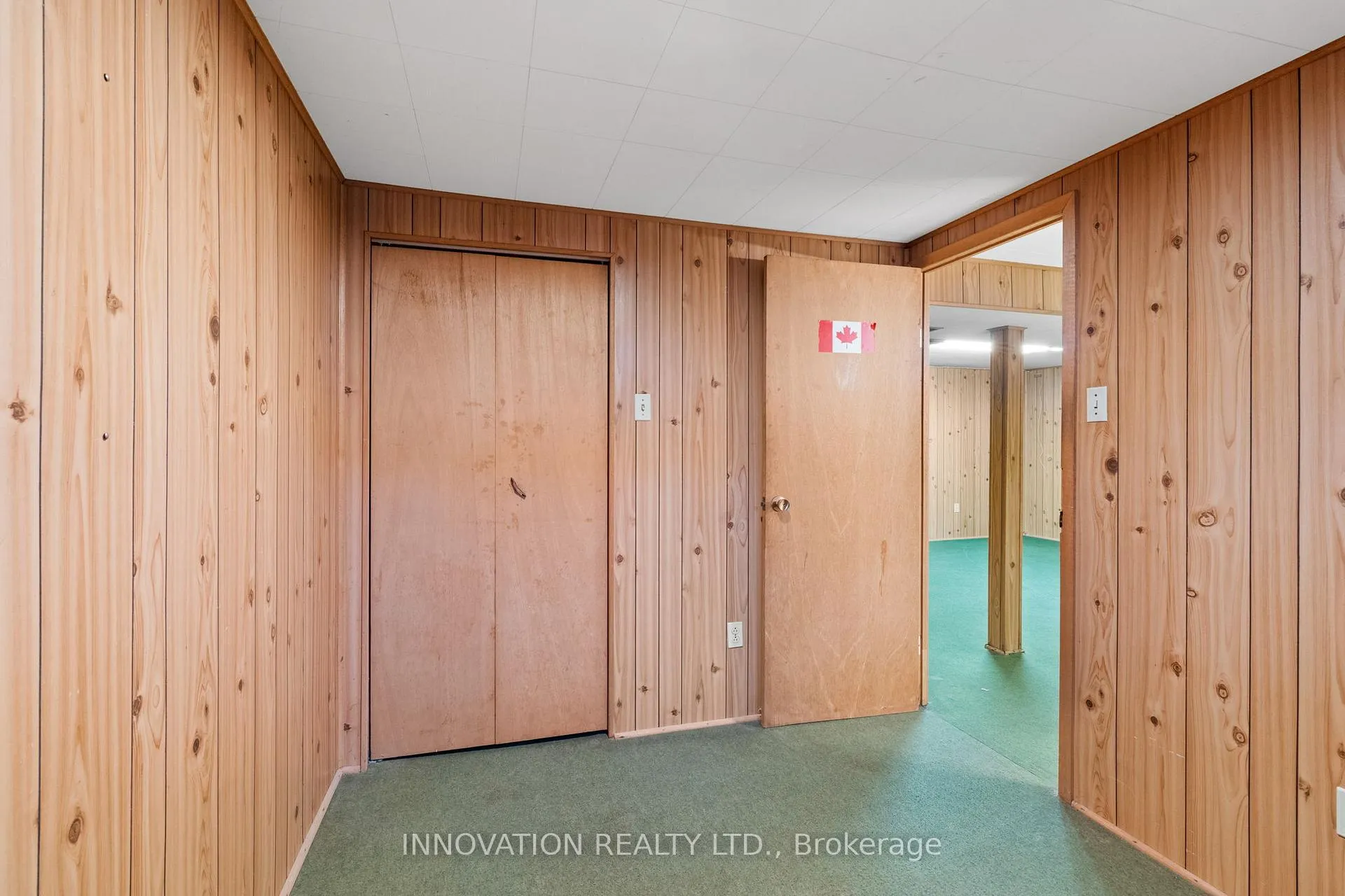 Photo 35 of 30 Oakview Avenue, Ottawa, Meadowlands/Crestview — HOMEH