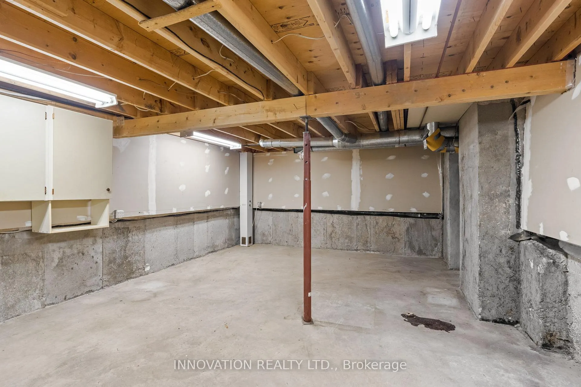 Photo 41 of 30 Oakview Avenue, Ottawa, Meadowlands/Crestview — HOMEH