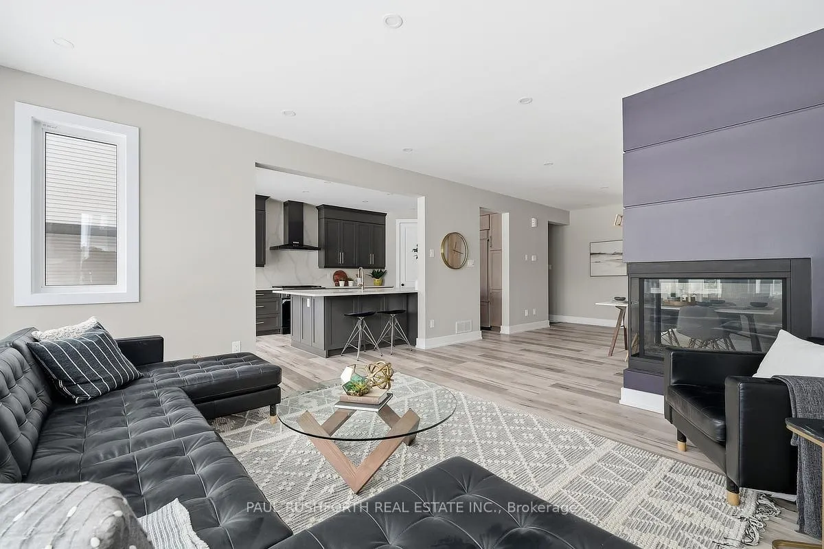 Photo 5 of 114 Dun Skipper Drive, Ottawa, Blossom Park/Kemp Park/Findlay Creek — HOMEH