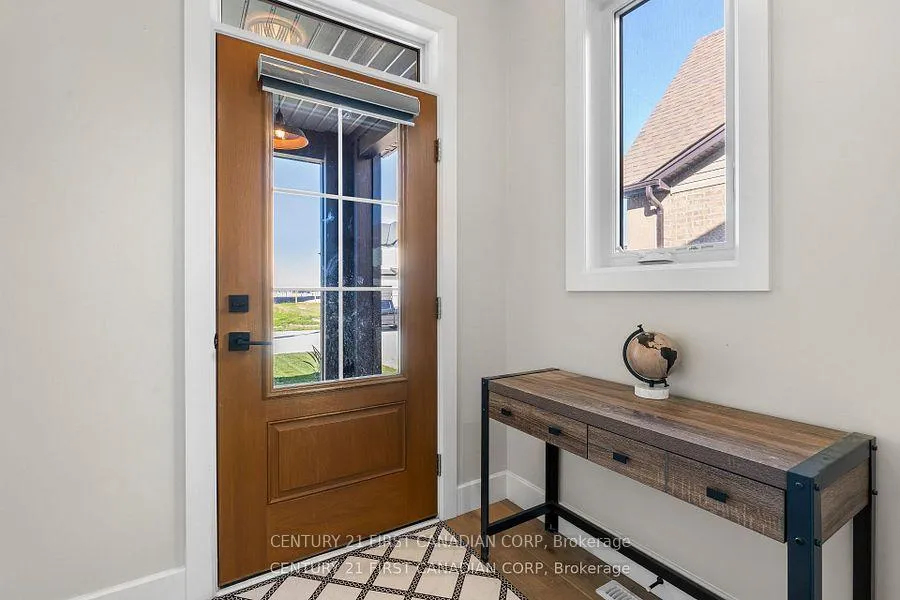 Photo 9 of 128 Scotts Drive, Lucan Biddulph, Lucan — HOMEH