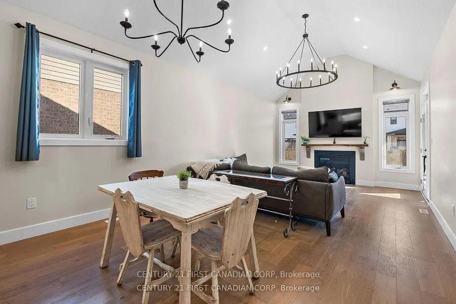 Photo 20 of 128 Scotts Drive, Lucan Biddulph, Lucan — HOMEH