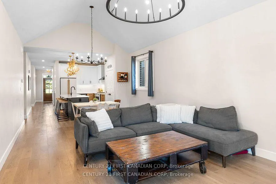 Photo 23 of 128 Scotts Drive, Lucan Biddulph, Lucan — HOMEH
