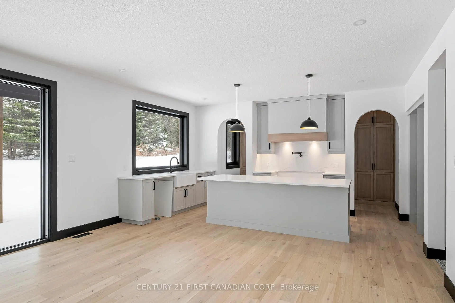Photo 6 of 263 Foxborough Place, Thames Centre, Thorndale — HOMEH