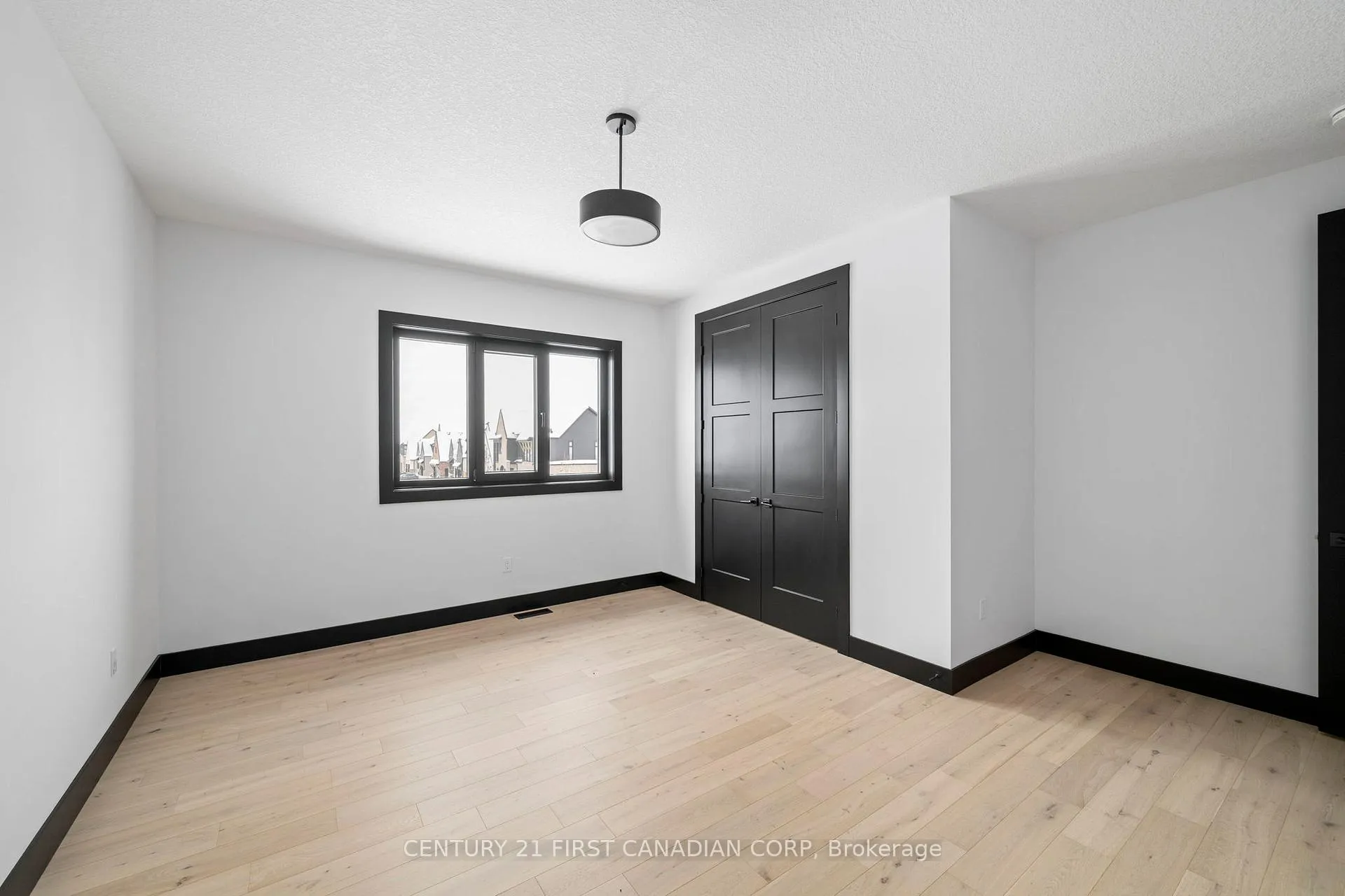 Photo 25 of 263 Foxborough Place, Thames Centre, Thorndale — HOMEH