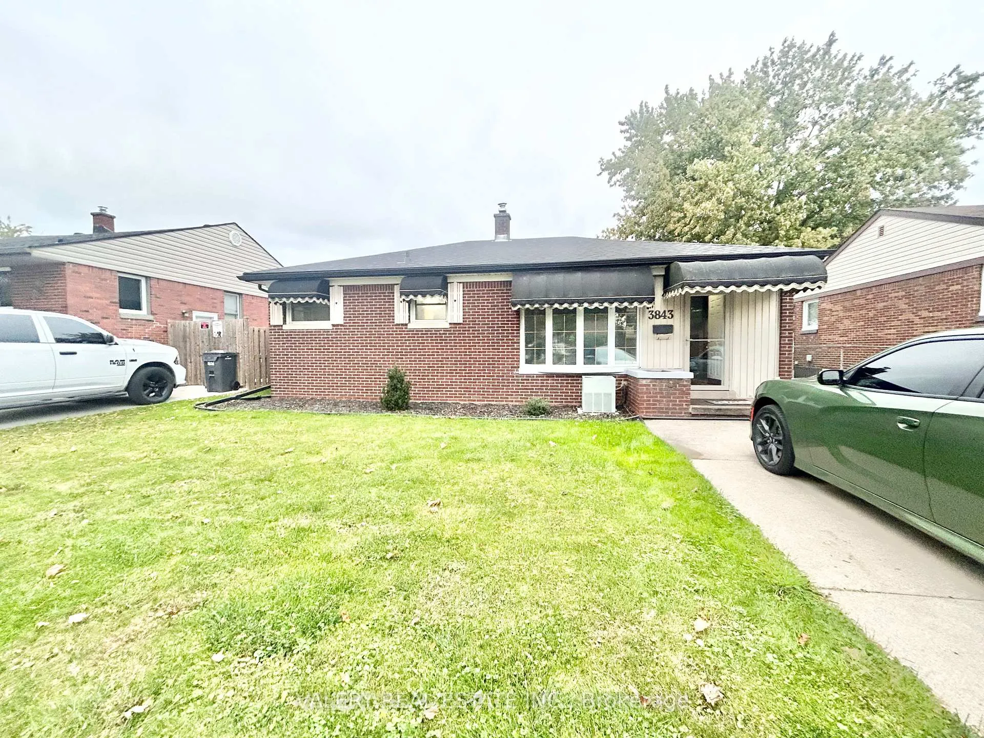Photo 1 of Unit 1, 3843 Hillcrest Boulevard, Windsor — HOMEH