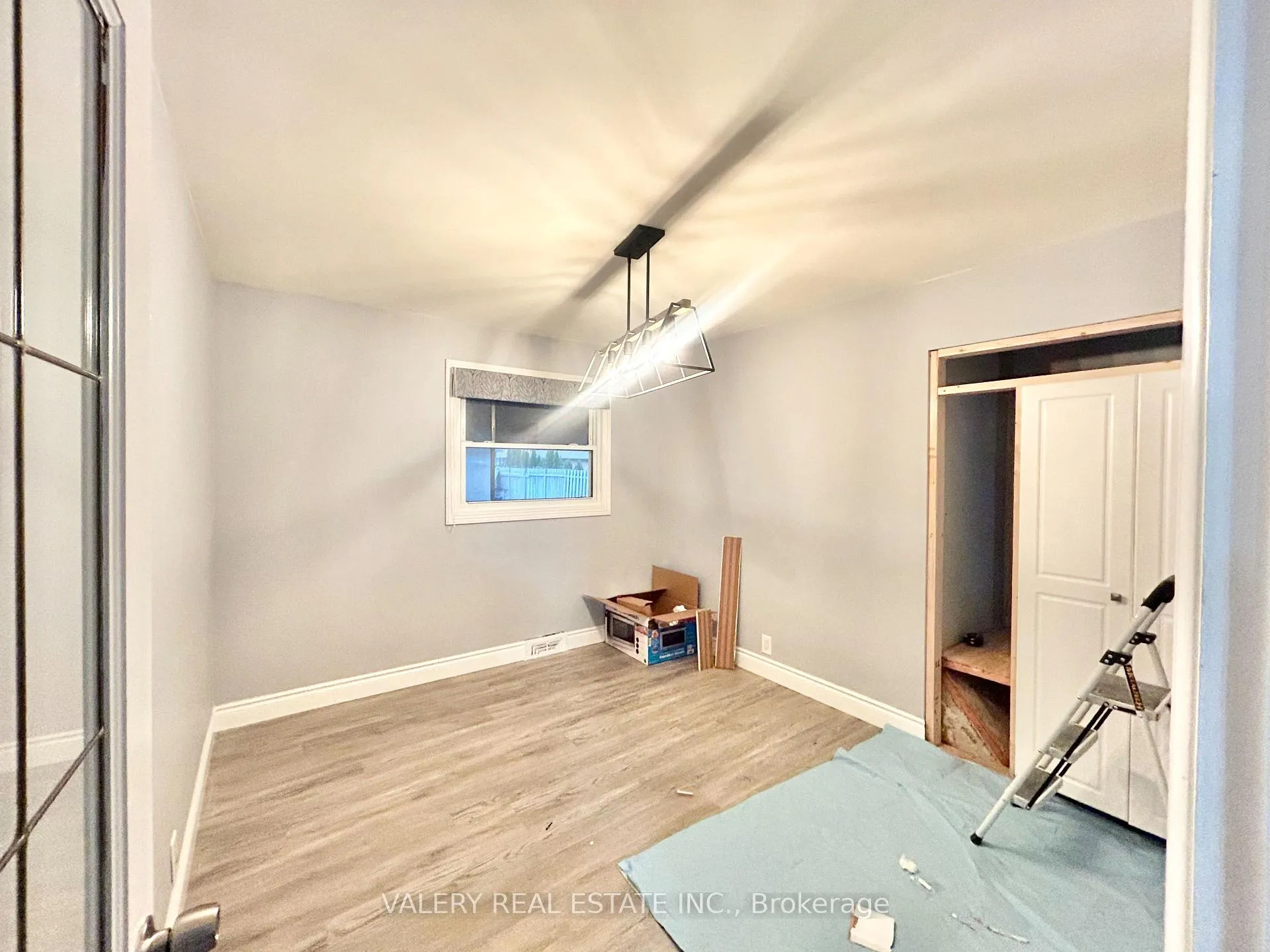 Photo 9 of Unit 1, 3843 Hillcrest Boulevard, Windsor — HOMEH