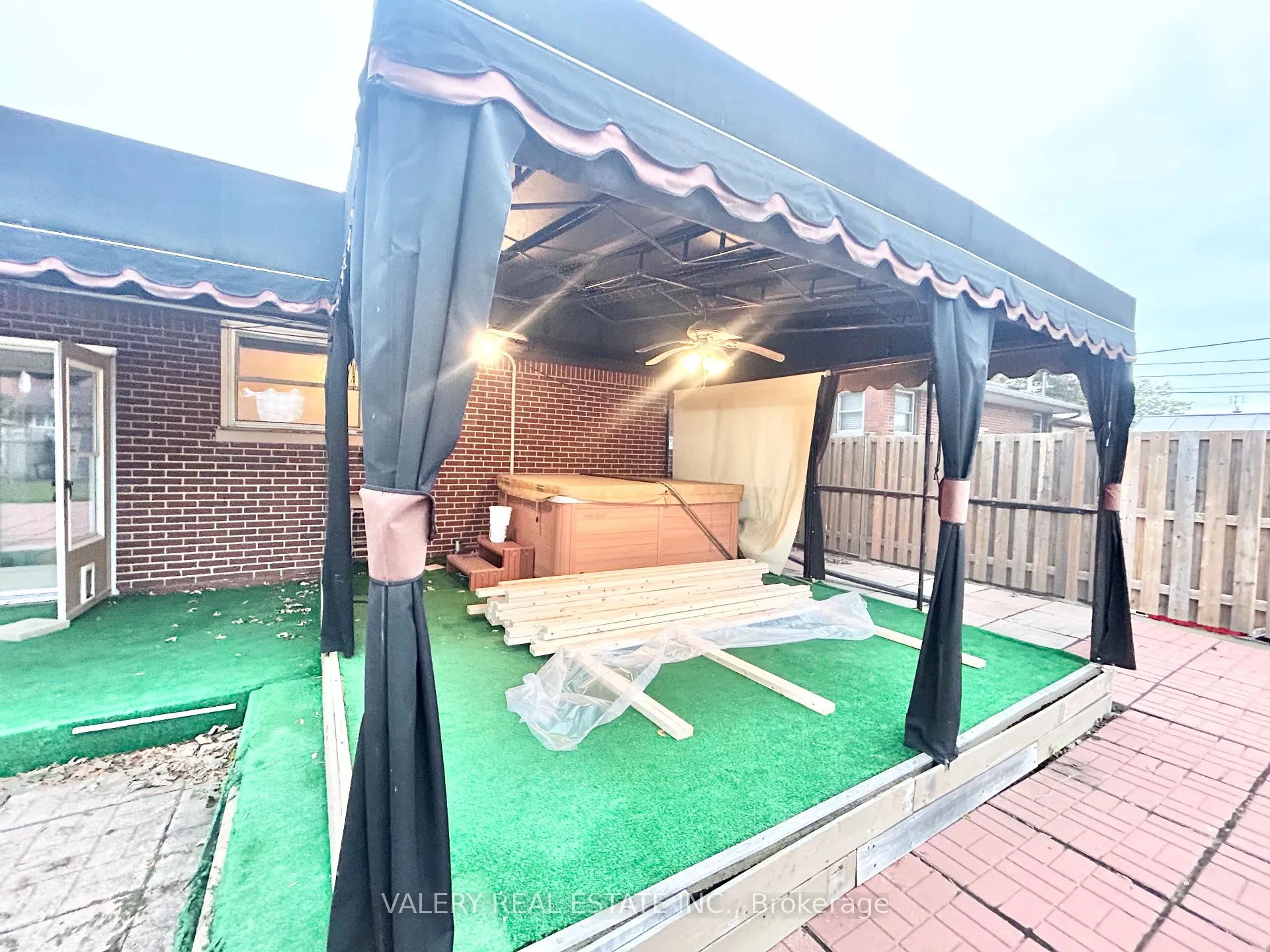 Photo 19 of Unit 1, 3843 Hillcrest Boulevard, Windsor — HOMEH