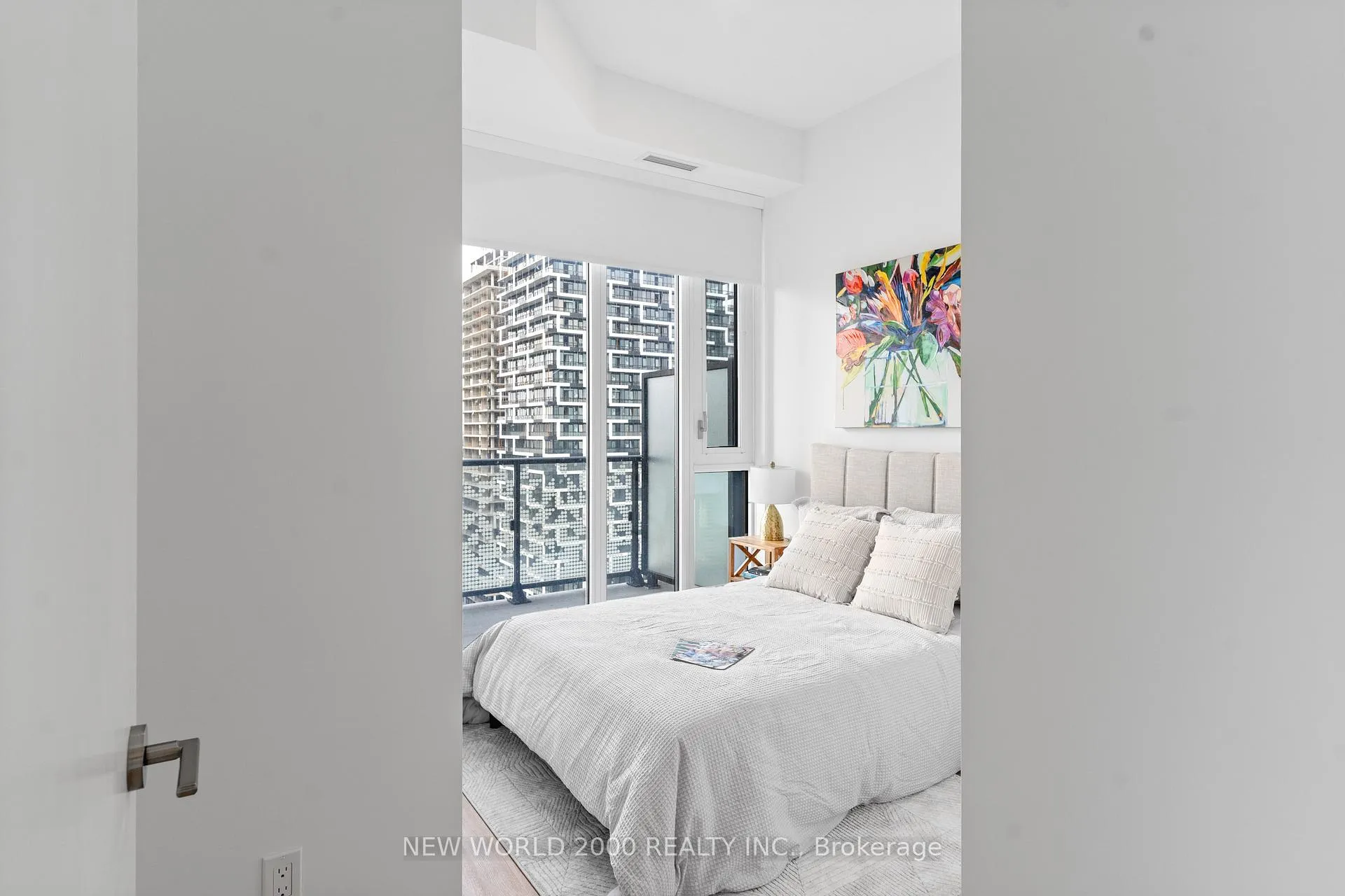 Photo 15 of Unit 2812, 101 Roehampton Avenue, Toronto, Mount Pleasant West — HOMEH