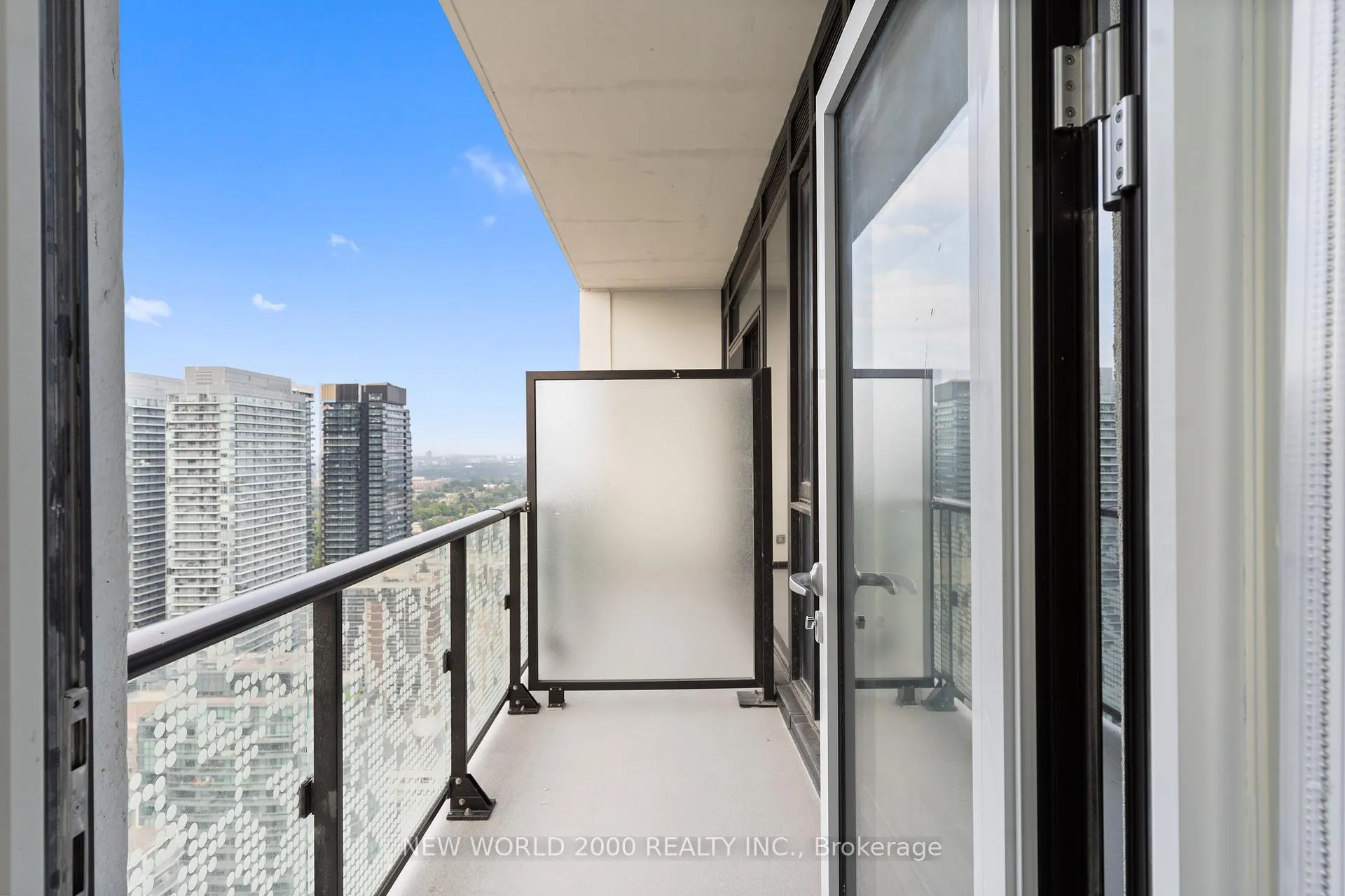 Photo 22 of Unit 2812, 101 Roehampton Avenue, Toronto, Mount Pleasant West — HOMEH