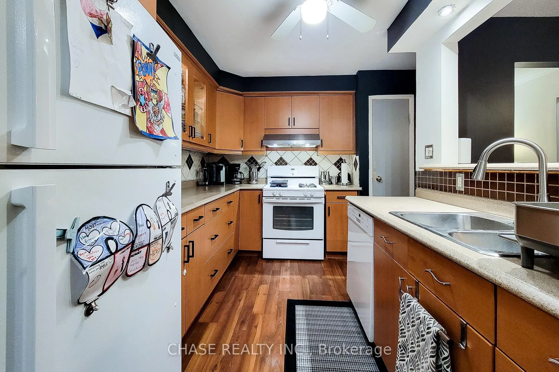 Photo 15 of Unit 13, 1455 Garth Street, Hamilton, Sheldon — HOMEH