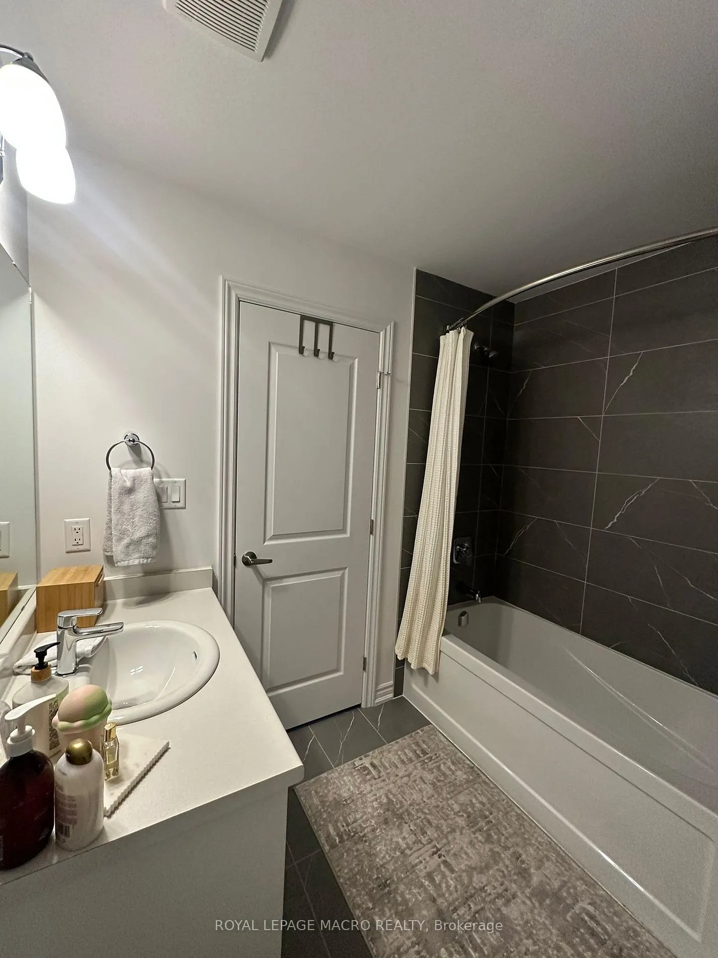 Photo 43 of Unit 139, 61 Soho Street, Hamilton, Stoney Creek Mountain — HOMEH