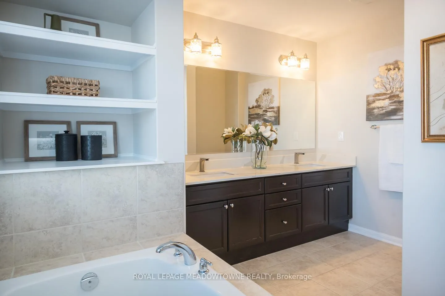 Photo 26 of 342 Kincardine Terrace, Milton, Scott — HOMEH