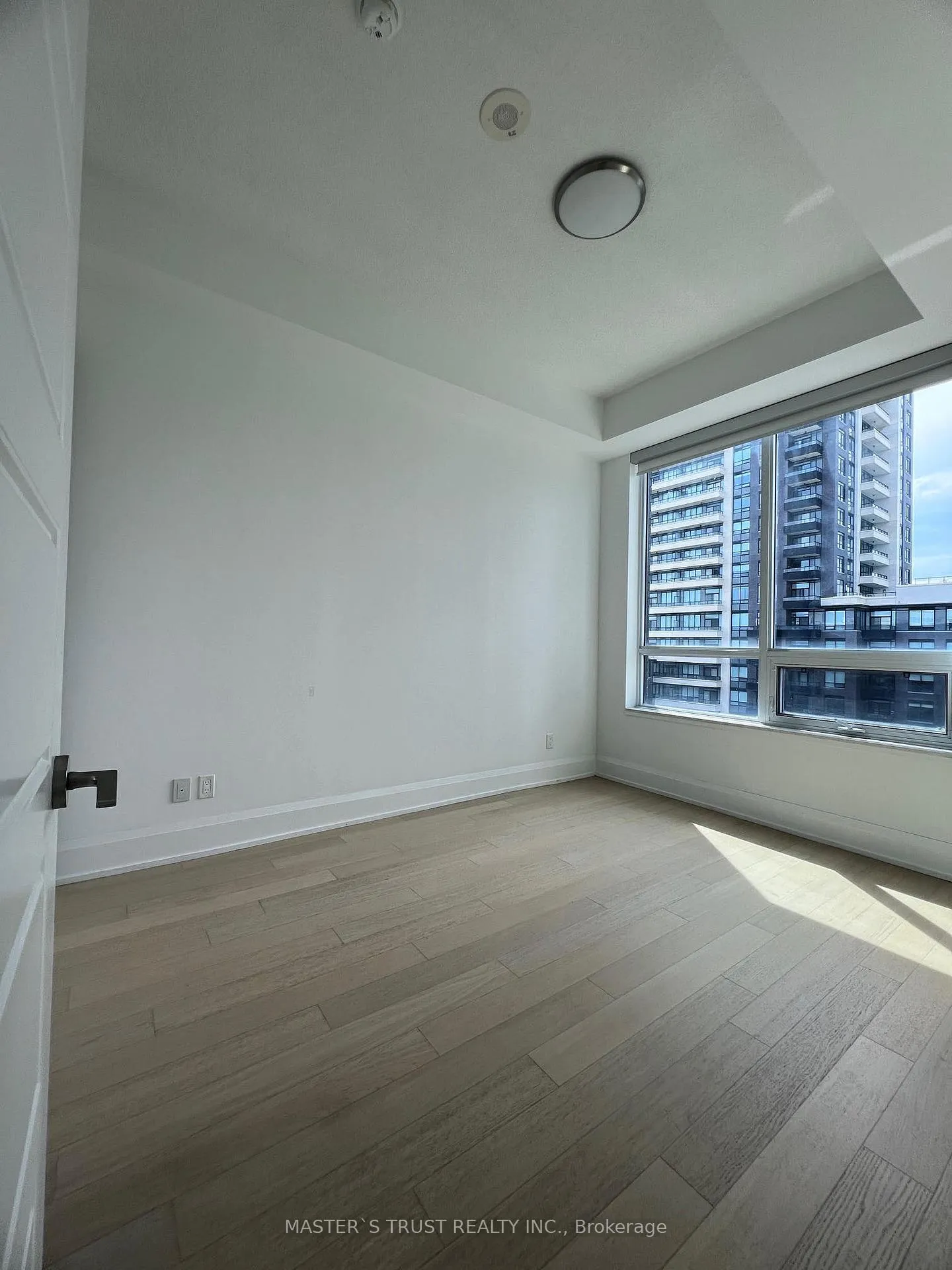 Photo 7 of Unit Rg06, 25 Water Walk Drive, Markham, Unionville — HOMEH