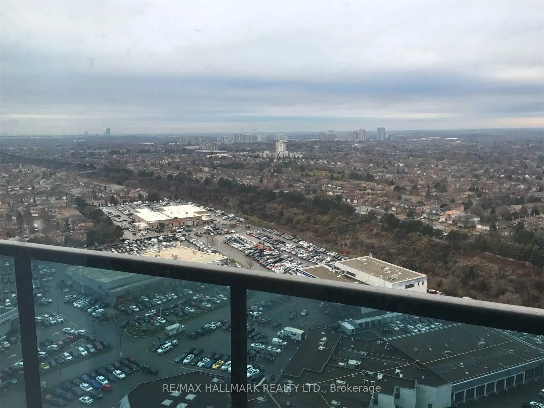 Photo 8 of Unit 2435, 7161 Yonge Street, Markham, Grandview — HOMEH