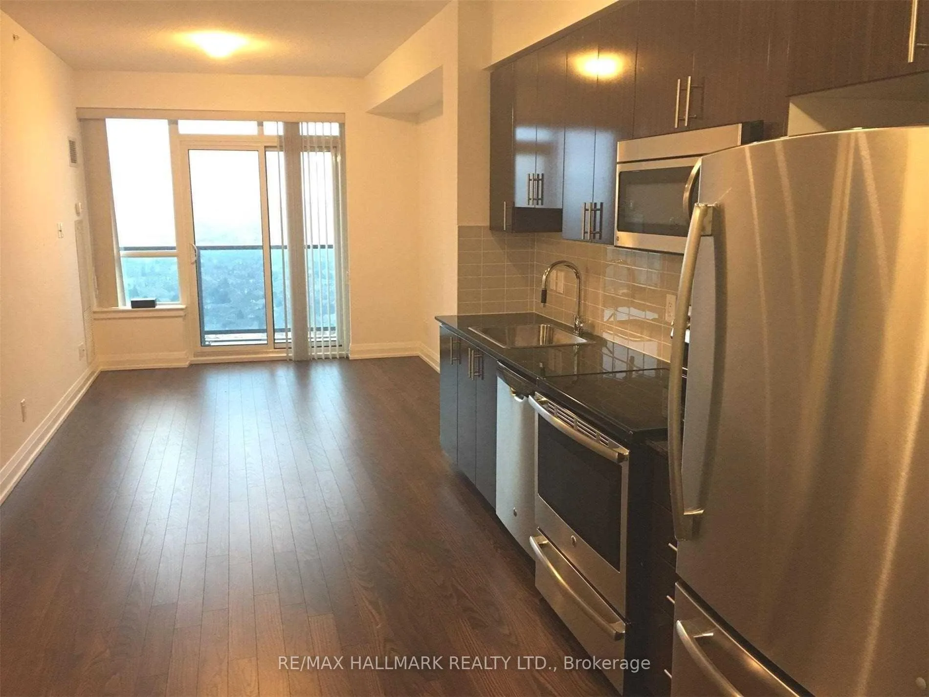 Photo 16 of Unit 2435, 7161 Yonge Street, Markham, Grandview — HOMEH