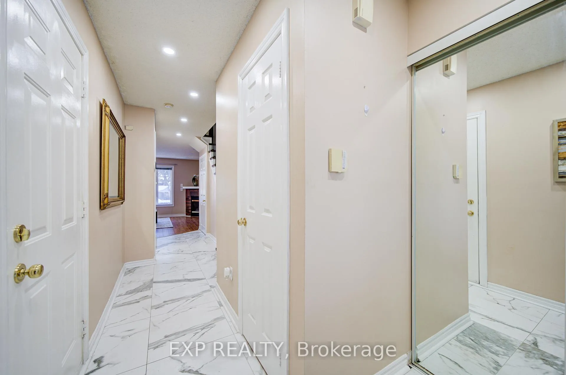 Photo 5 of 9 Threadgold Court, Whitby, Lynde Creek — HOMEH