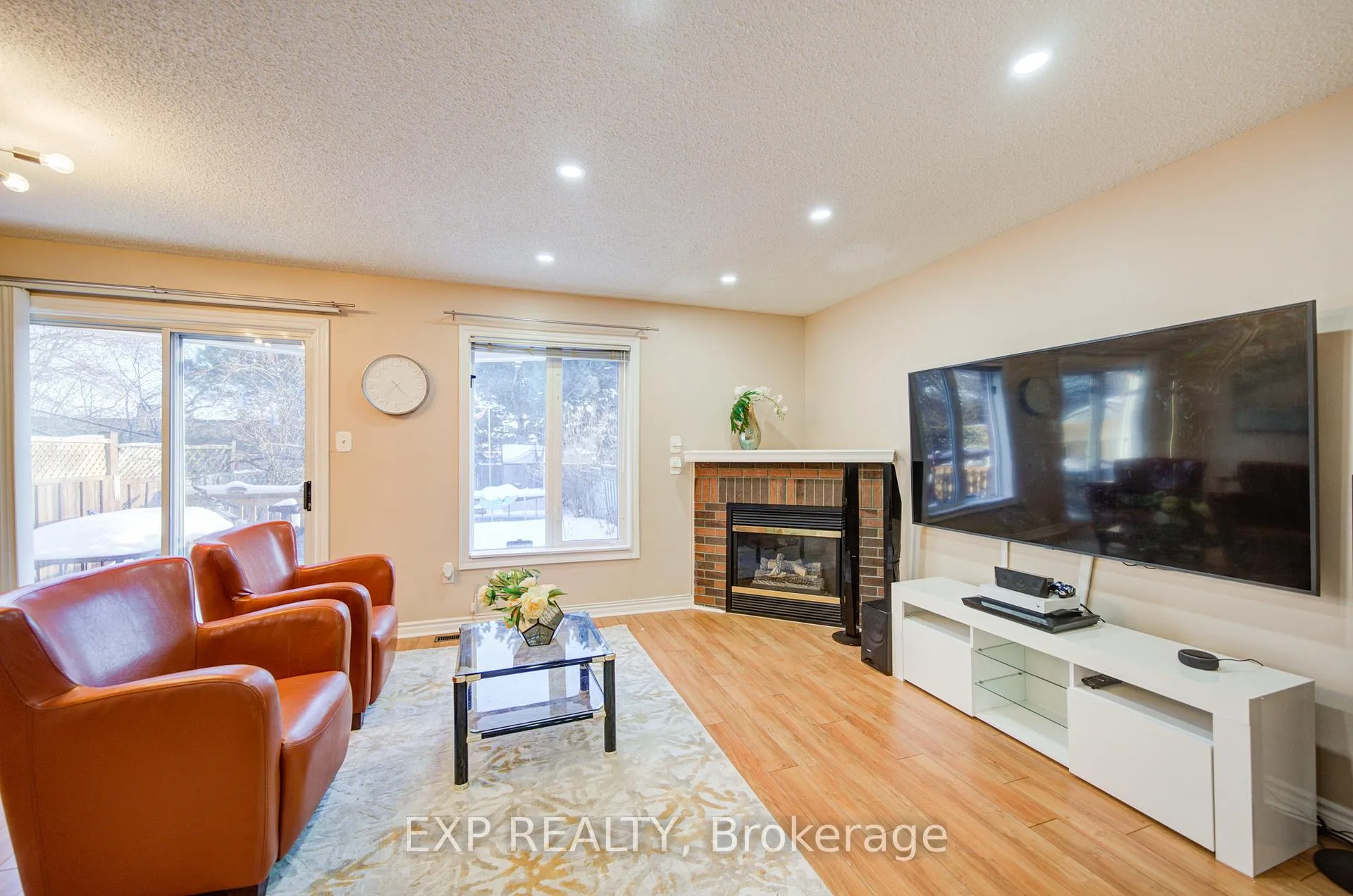 Photo 7 of 9 Threadgold Court, Whitby, Lynde Creek — HOMEH