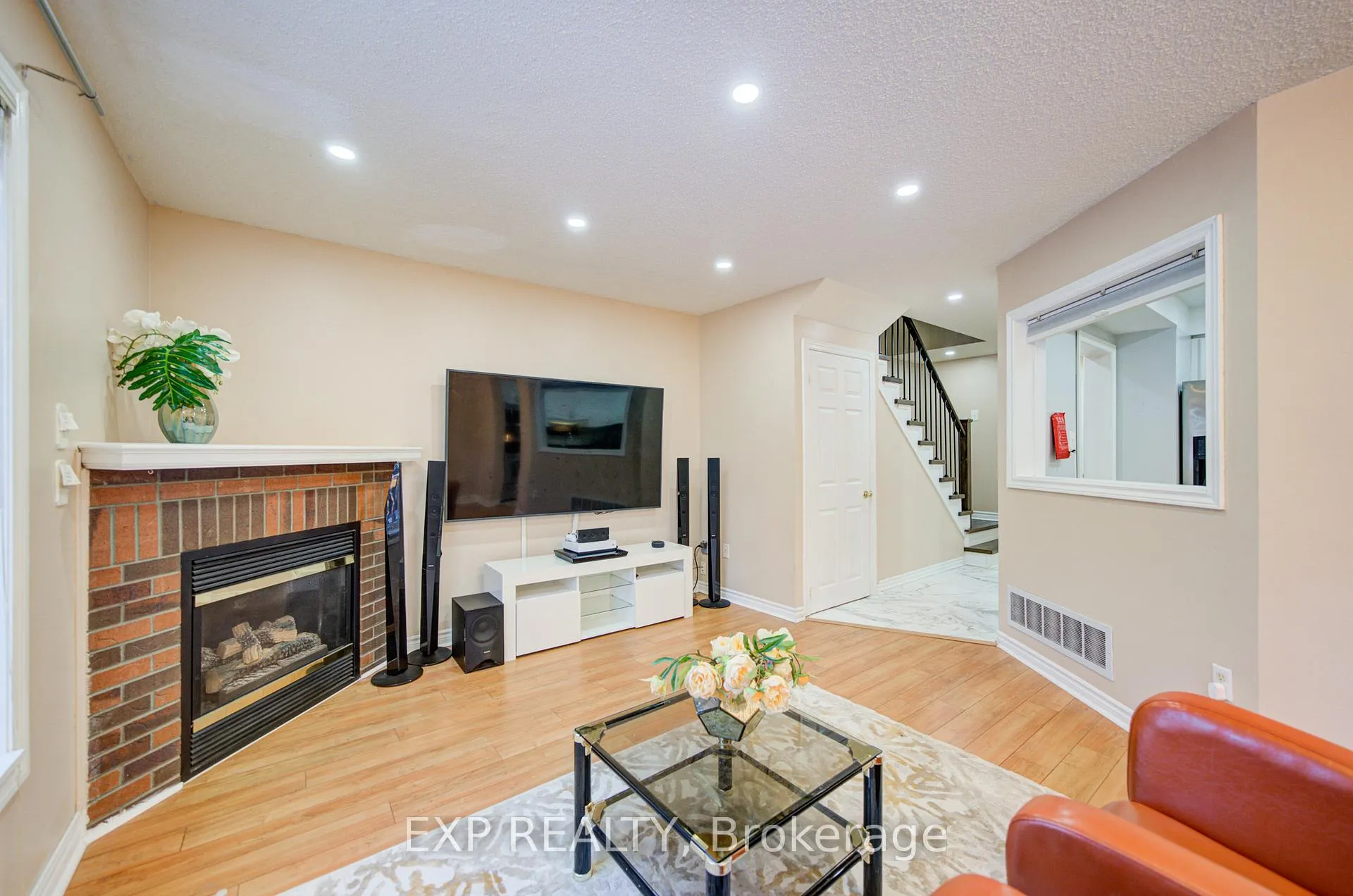 Photo 11 of 9 Threadgold Court, Whitby, Lynde Creek — HOMEH