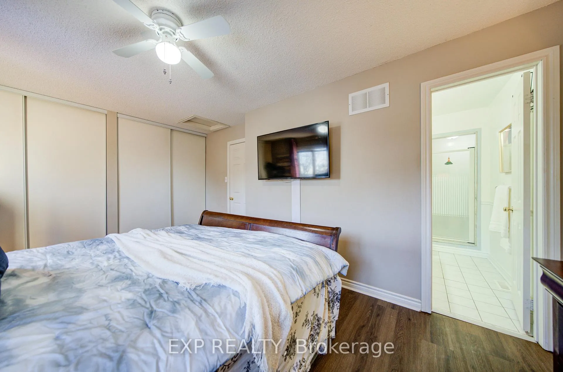 Photo 23 of 9 Threadgold Court, Whitby, Lynde Creek — HOMEH