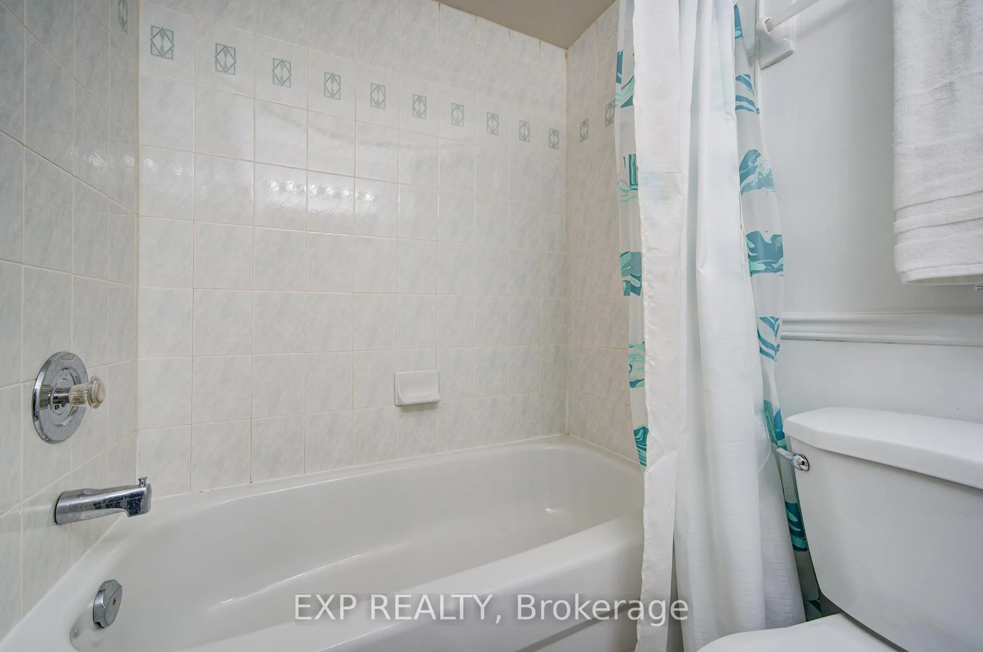 Photo 33 of 9 Threadgold Court, Whitby, Lynde Creek — HOMEH