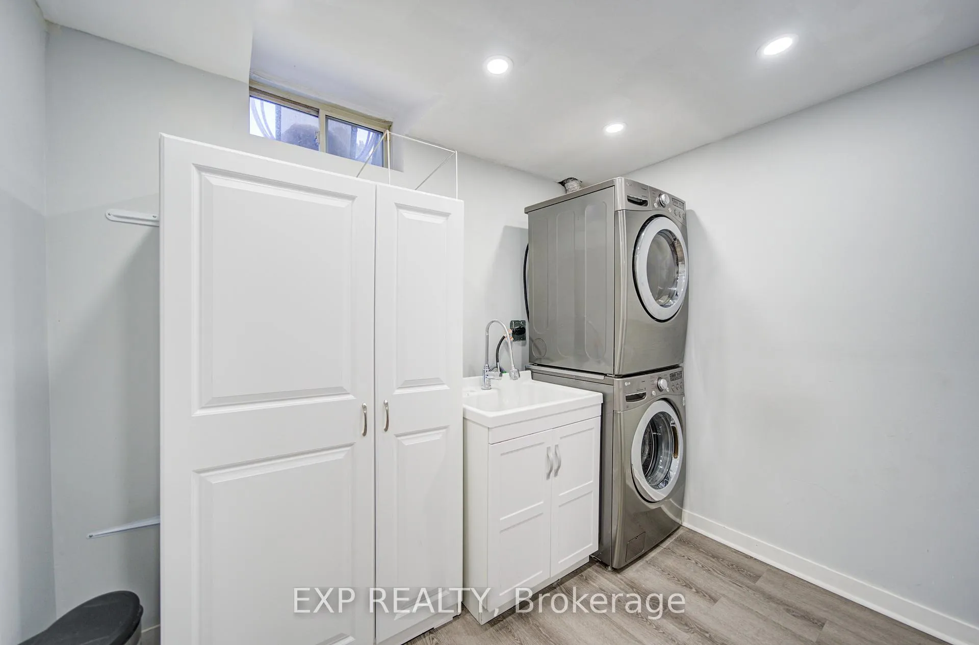 Photo 41 of 9 Threadgold Court, Whitby, Lynde Creek — HOMEH