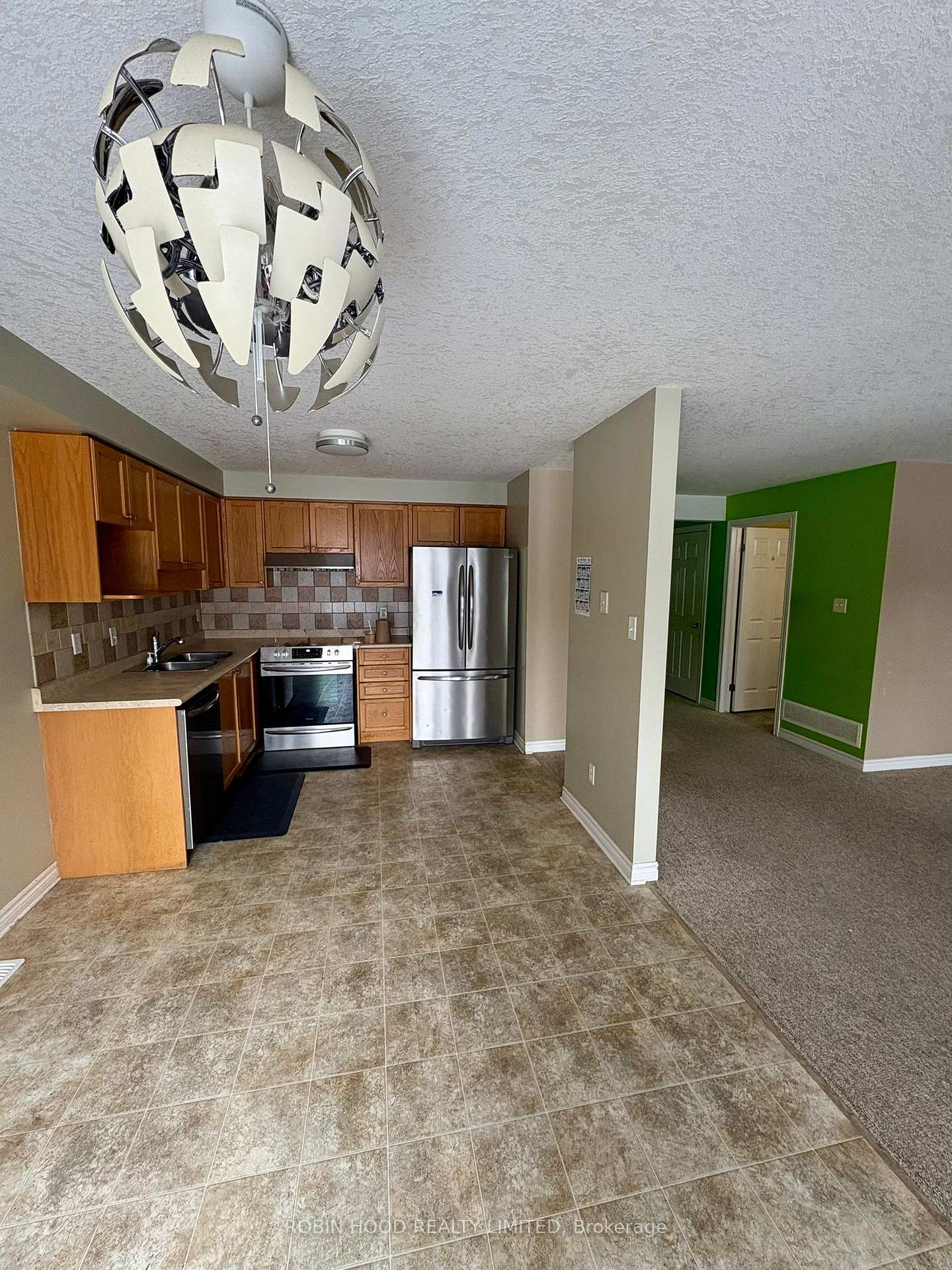 Photo 4 of Unit Unit 10, 3320 Meadowgate Boulevard, London, South A — HOMEH