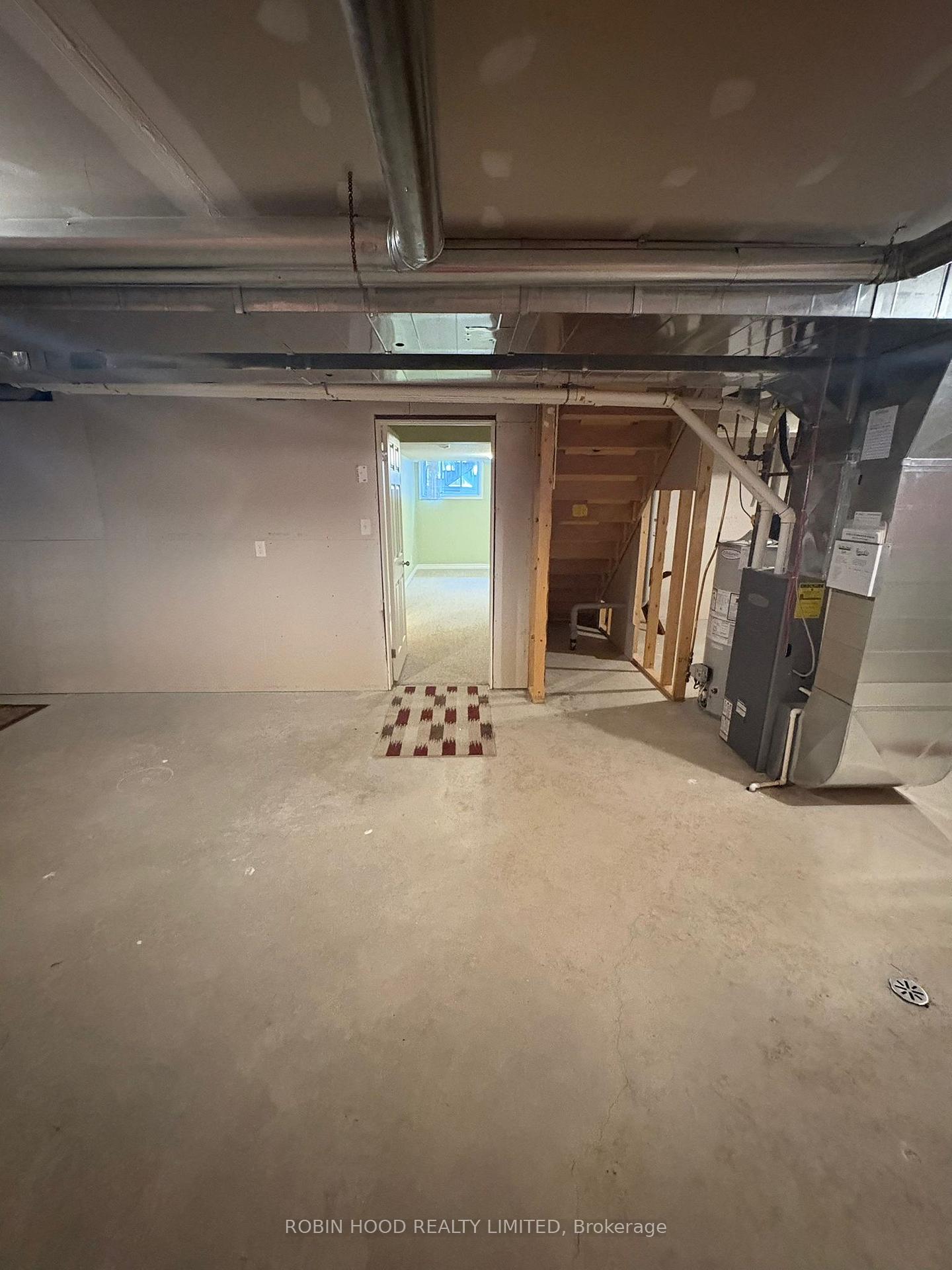 Photo 9 of Unit Unit 10, 3320 Meadowgate Boulevard, London, South A — HOMEH
