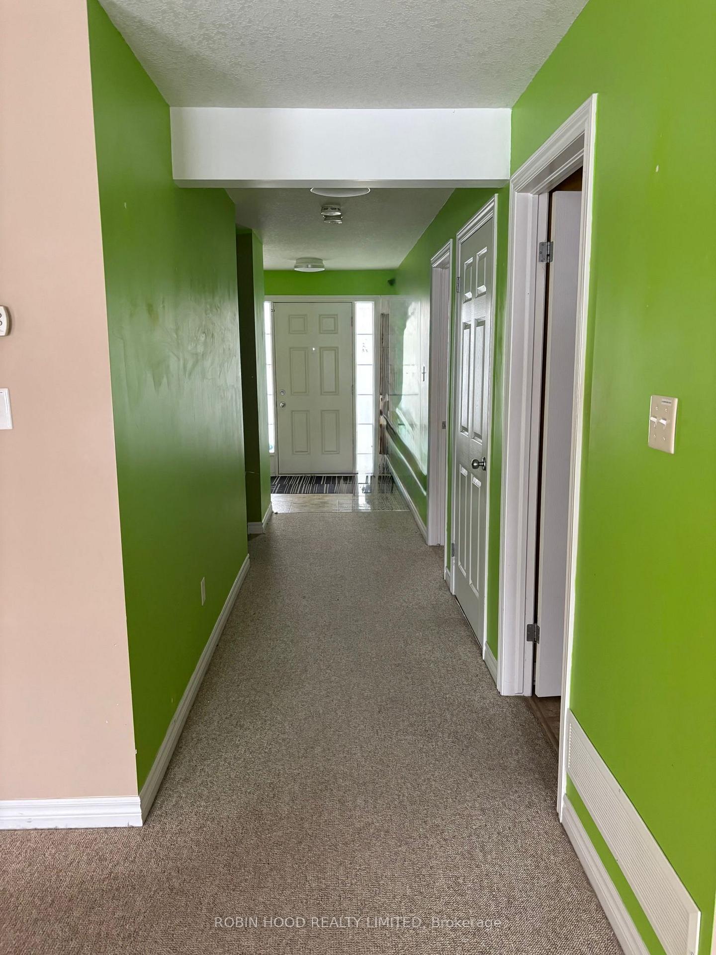 Photo 16 of Unit Unit 10, 3320 Meadowgate Boulevard, London, South A — HOMEH