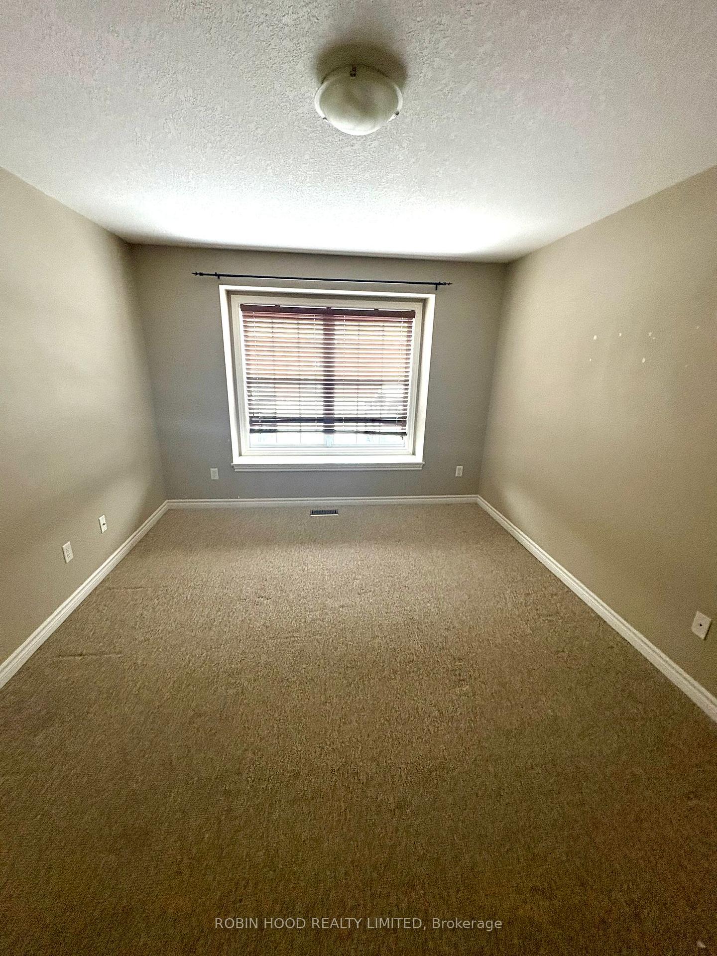 Photo 22 of Unit Unit 10, 3320 Meadowgate Boulevard, London, South A — HOMEH