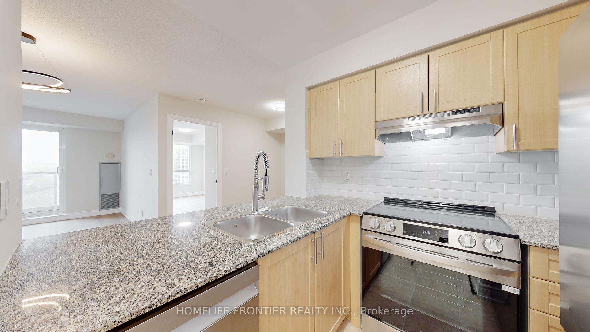 Photo 7 of Unit 1007, 7 North Park Road, Vaughan, Beverley Glen — HOMEH