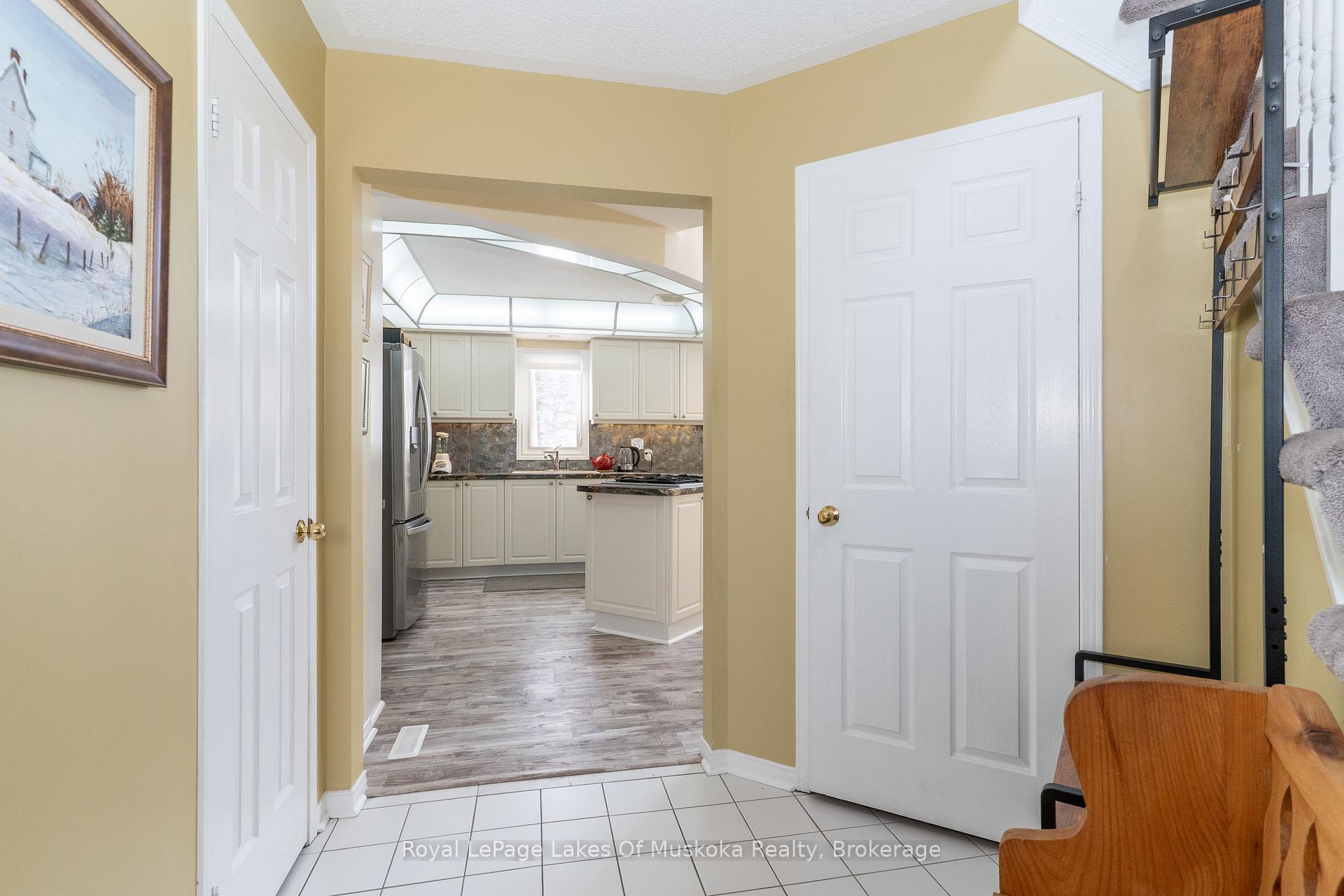 Photo 9 of 55 Shoreline Drive, Bracebridge, Macaulay — HOMEH