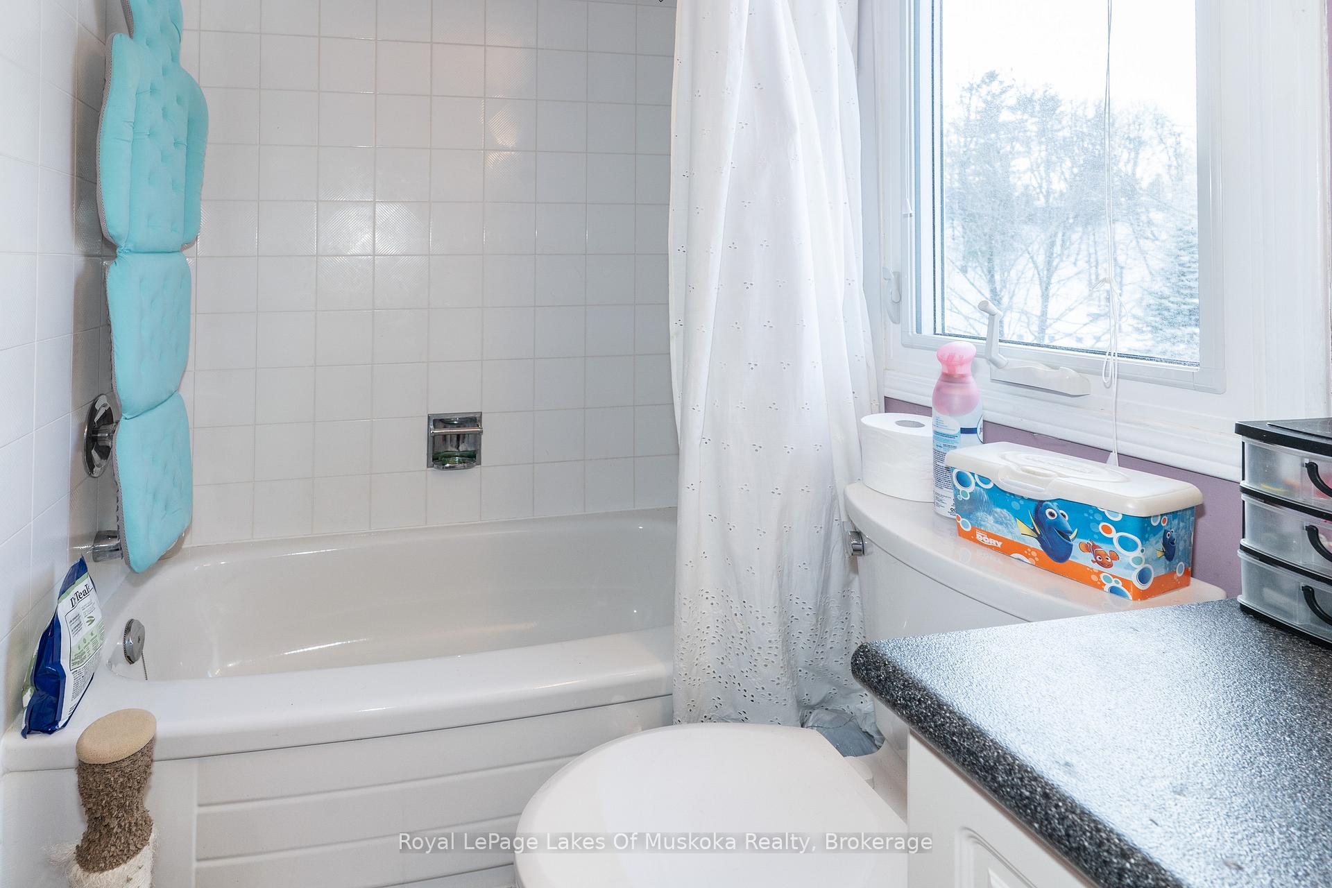 Photo 18 of 55 Shoreline Drive, Bracebridge, Macaulay — HOMEH